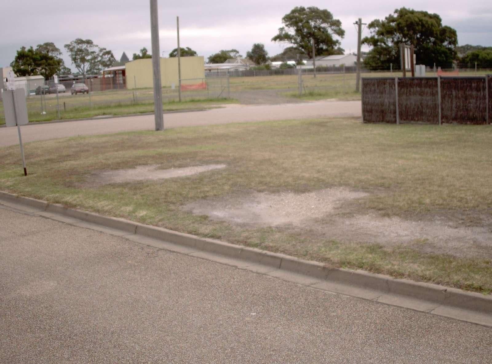 Street view near Mariners Cove Motel + Apartments at Paynesville, Paynesville — © vicroads (CC BY-SA · Mapillary)