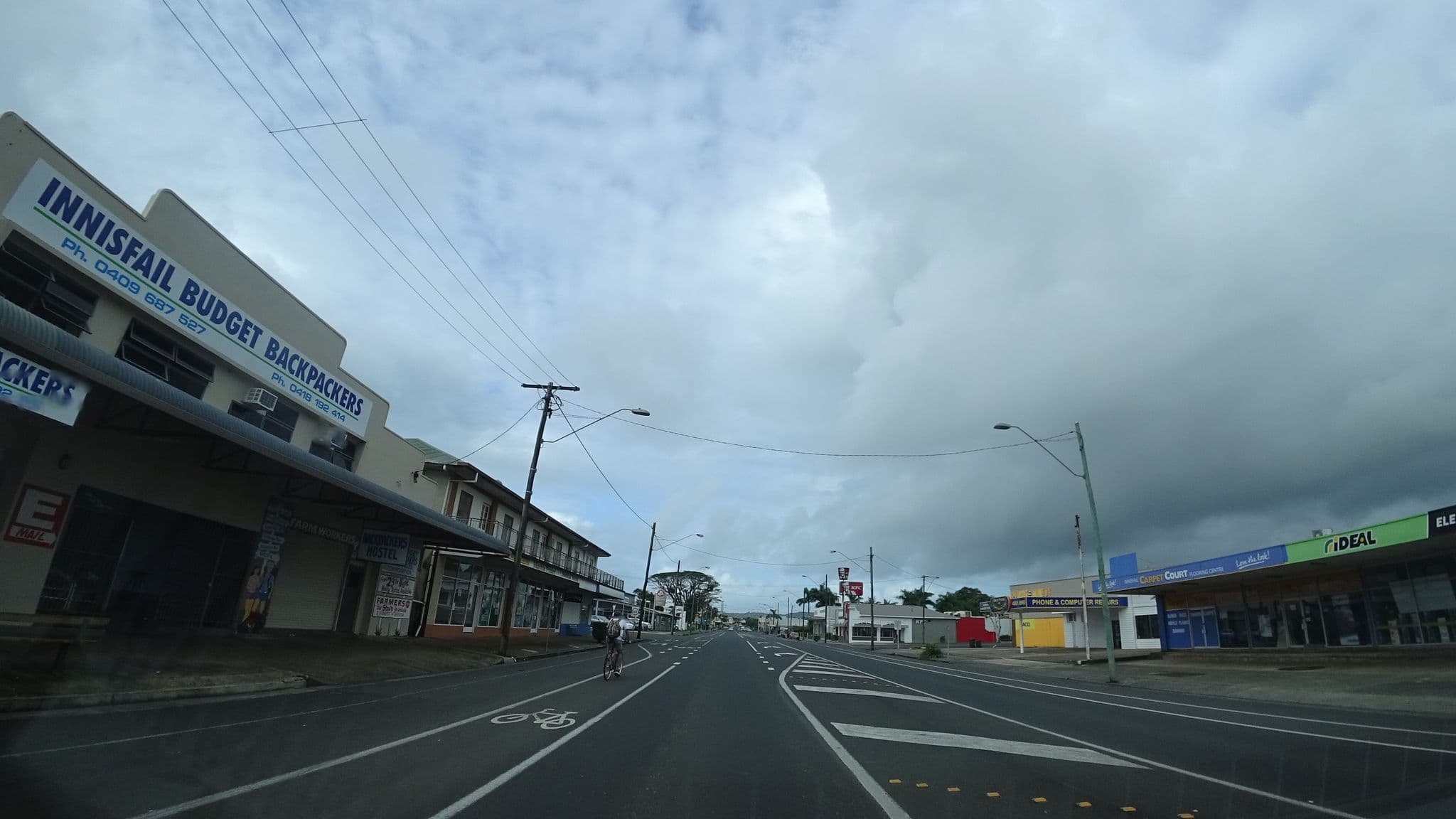 Street view near Innisfail Budget Backpackers Workers Hostel, Innisfail — © vagrant42 (CC BY-SA · Mapillary)
