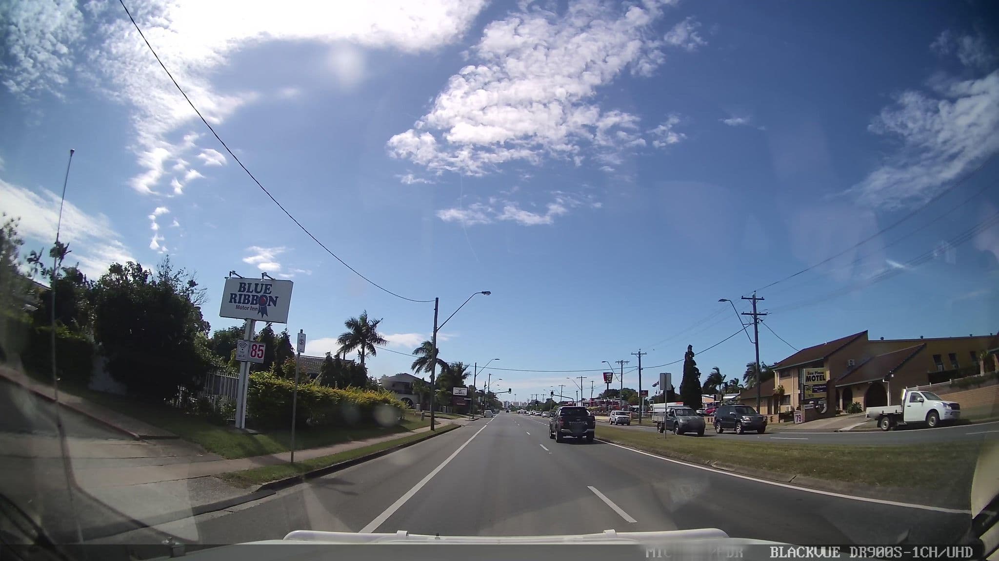 Street view near SUN PLAZA MOTEL -Budget Family Accommodation Centre- Free WiFi, Mackay — © jthnz (CC BY-SA · Mapillary)