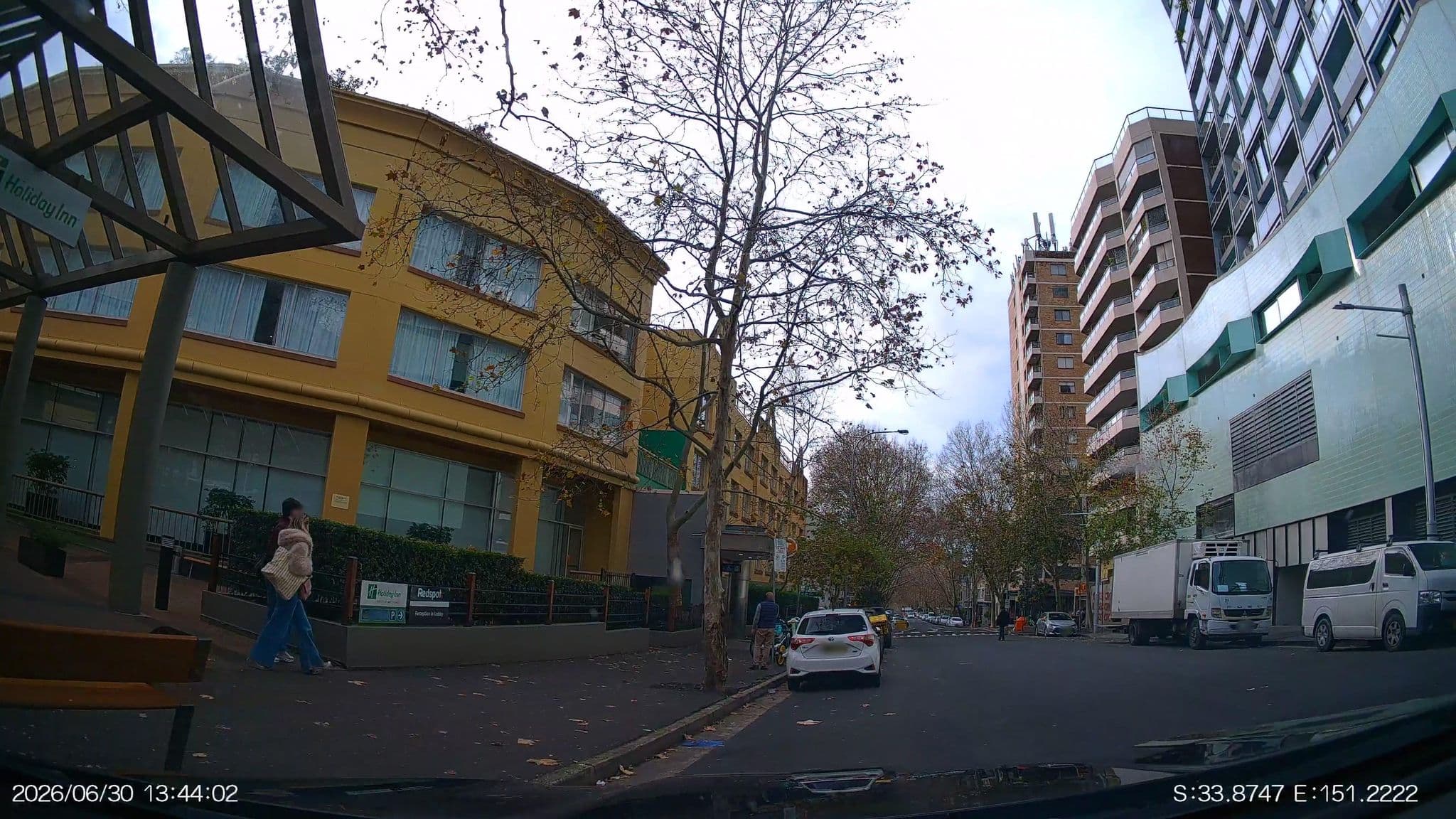 Street view near Holiday Inn Sydney - Potts Point by IHG, Woolloomooloo — © aHS (CC BY-SA · Mapillary)