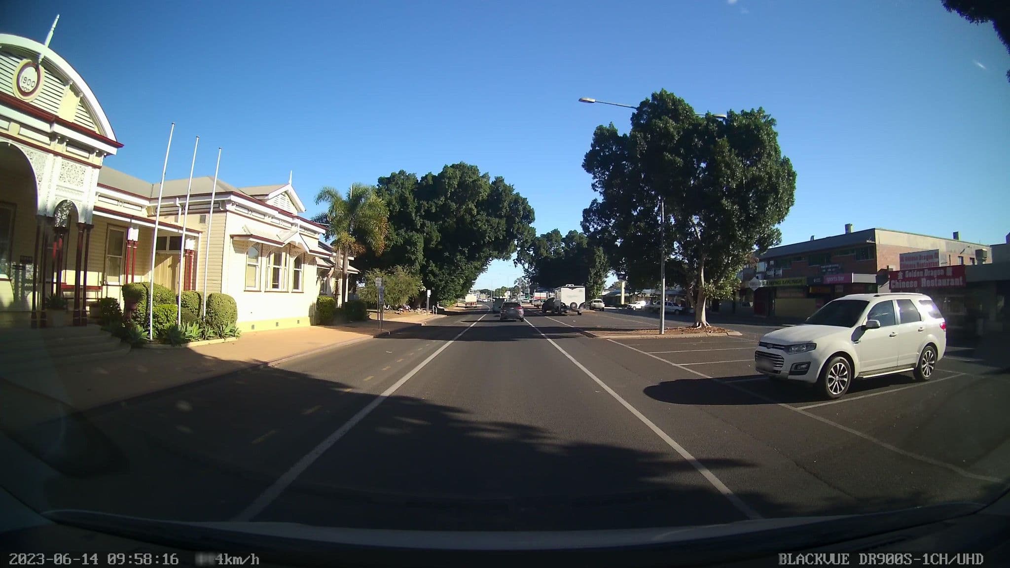 Street view near Nightcap at Emerald Star Hotel, Emerald — © bob3bob3 (CC BY-SA · Mapillary)
