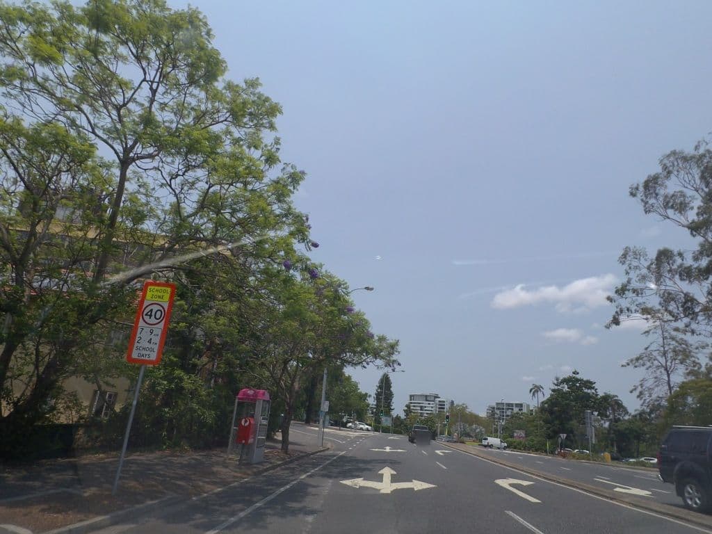 Street view near Avon Lodge, Spring Hill — © mander (CC BY-SA · Mapillary)