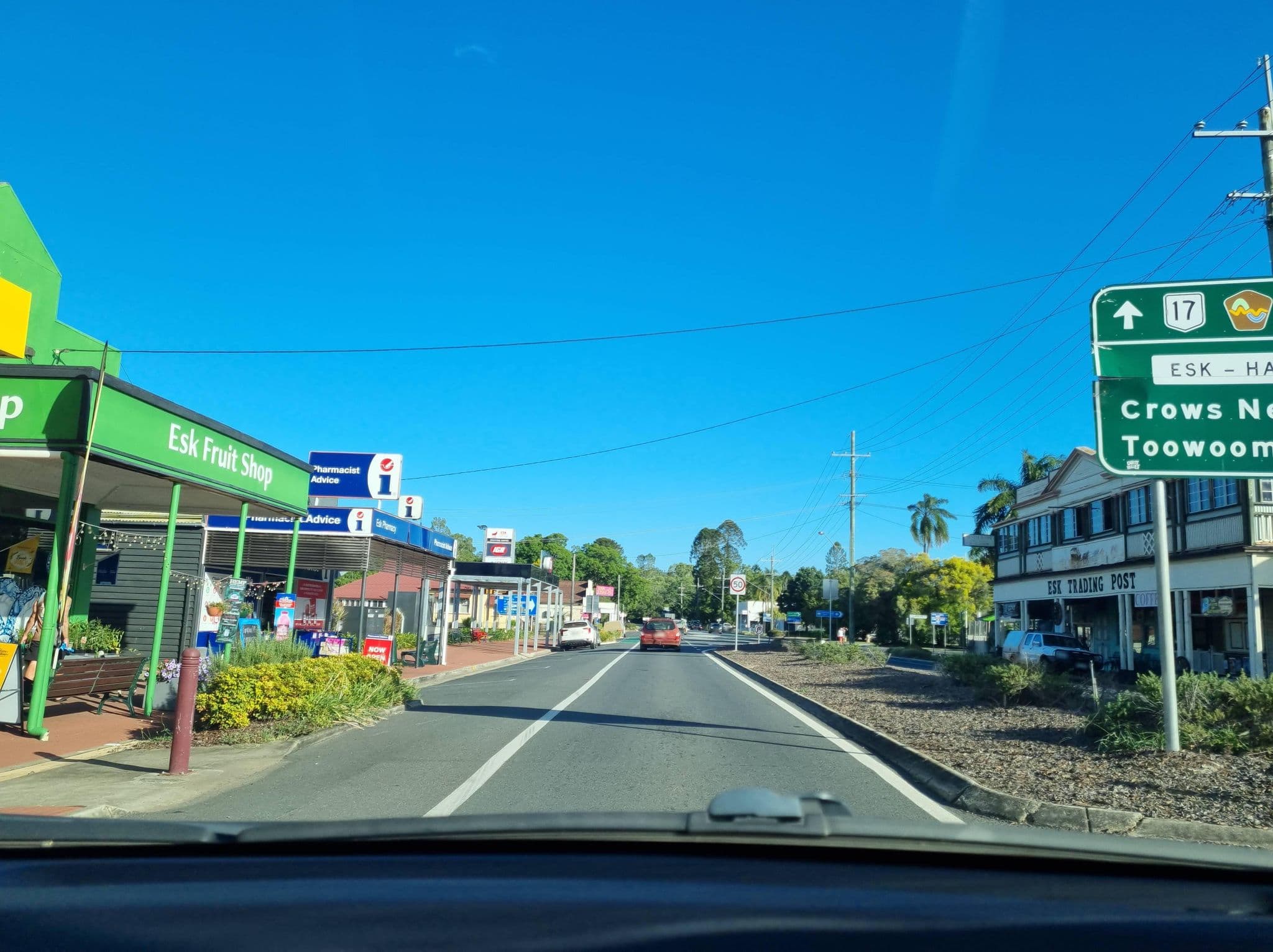 Street view near Esk Grand Hotel, Esk — © Cyclops (CC BY-SA · Mapillary)
