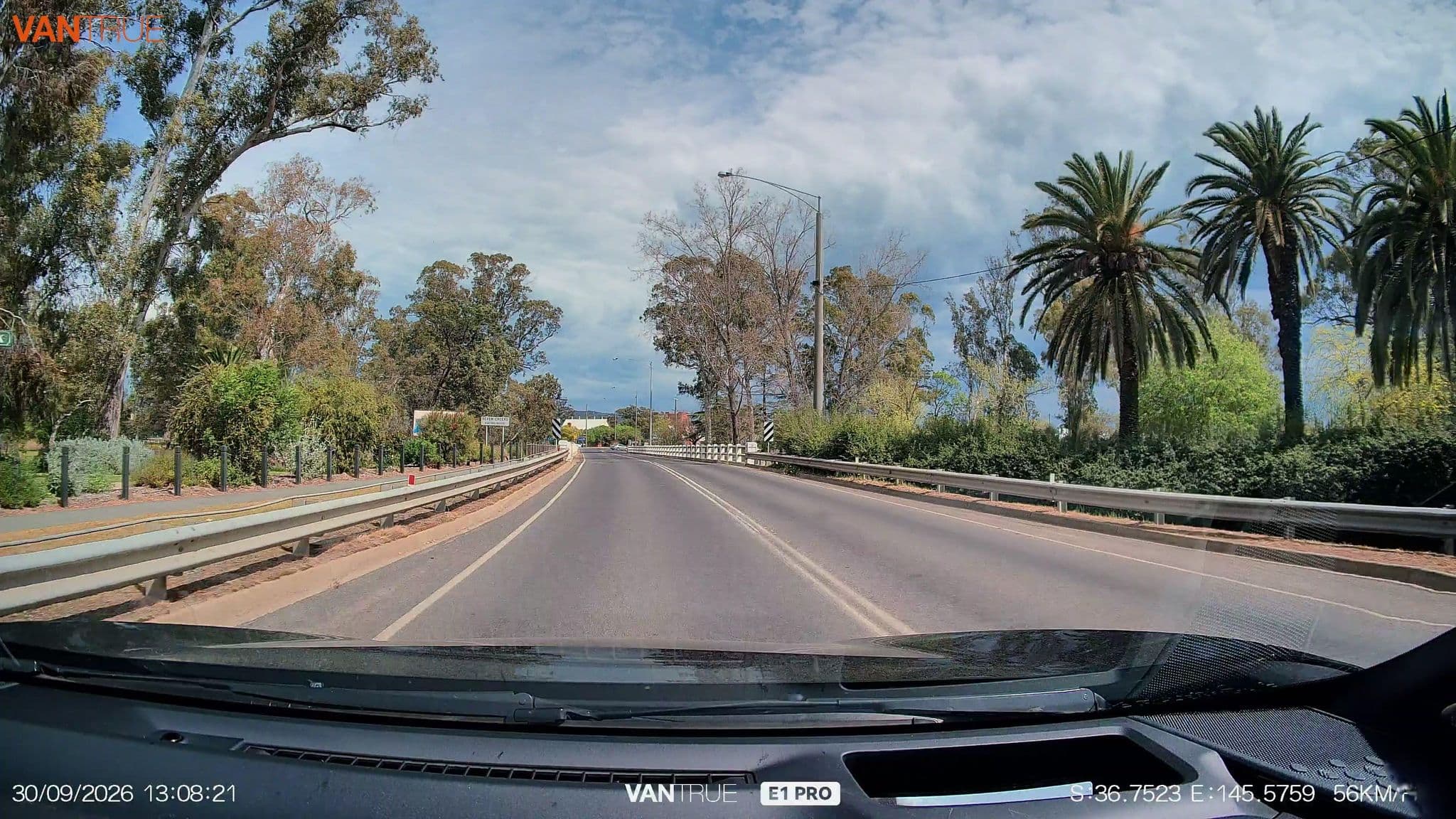 Street view near Seven Creeks Hotel, Euroa — © davidar (CC BY-SA · Mapillary)