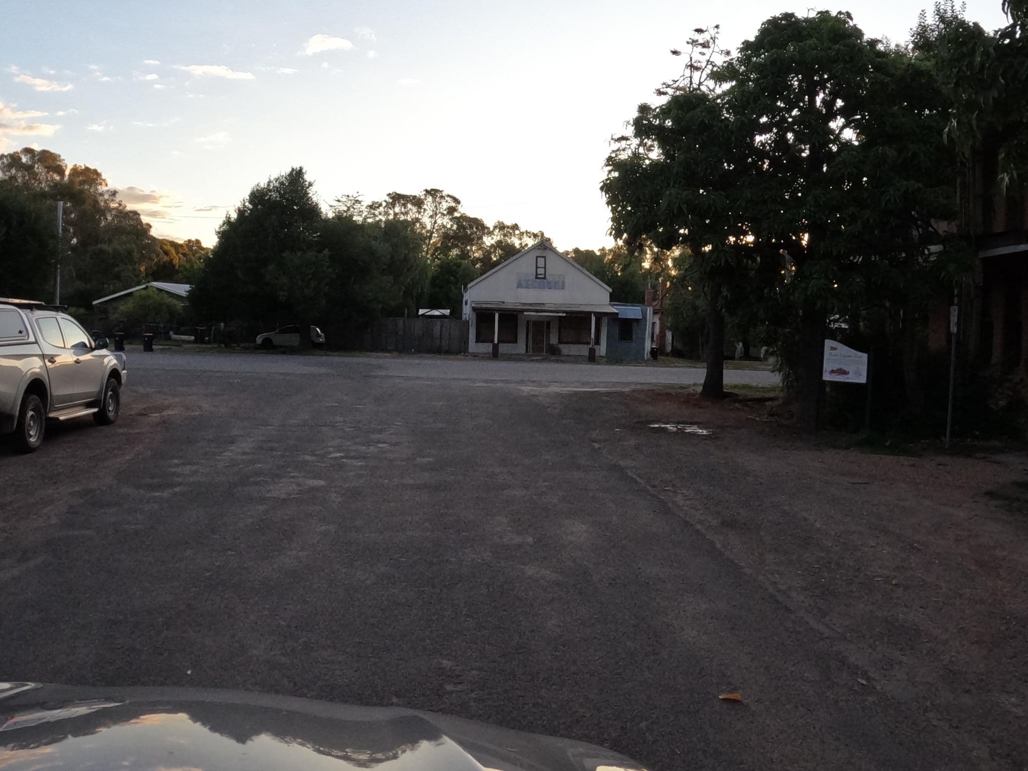 Street view near North Eastern Hotel, Euroa — © skillsy (CC BY-SA · Mapillary)