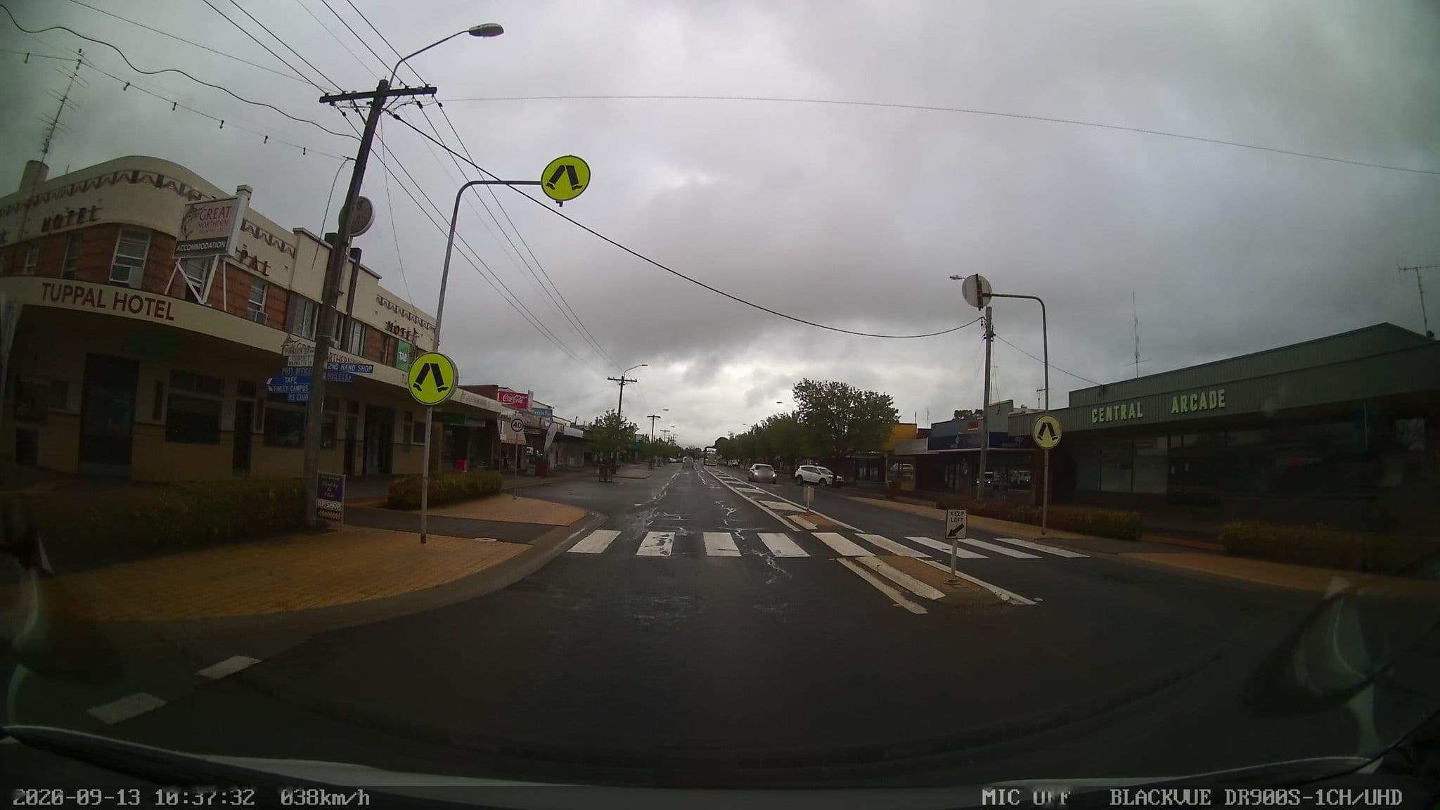 Street view near Tuppal Hotel, Finley — © bob3bob3 (CC BY-SA · Mapillary)