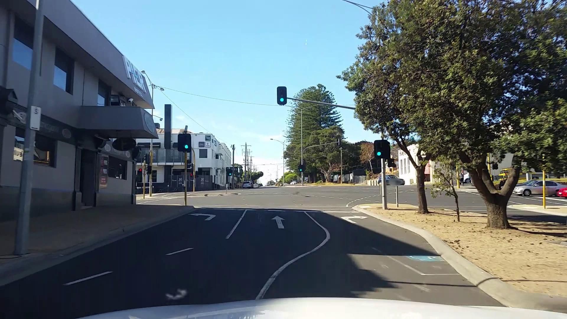 Street view near Pier Hotel, Frankston — © mattburt7 (CC BY-SA · Mapillary)