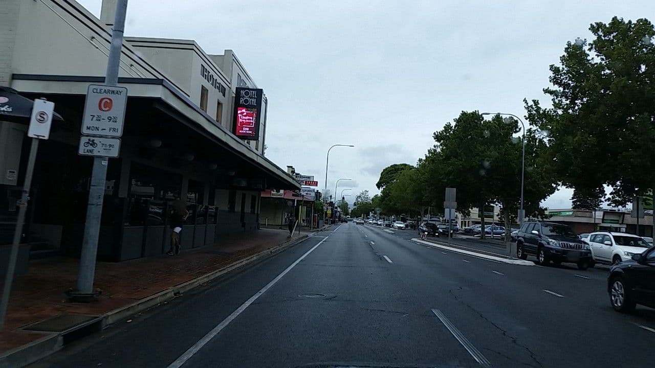 Street view near SipnSave Hotel Royal, Torrensville — © didz (CC BY-SA · Mapillary)