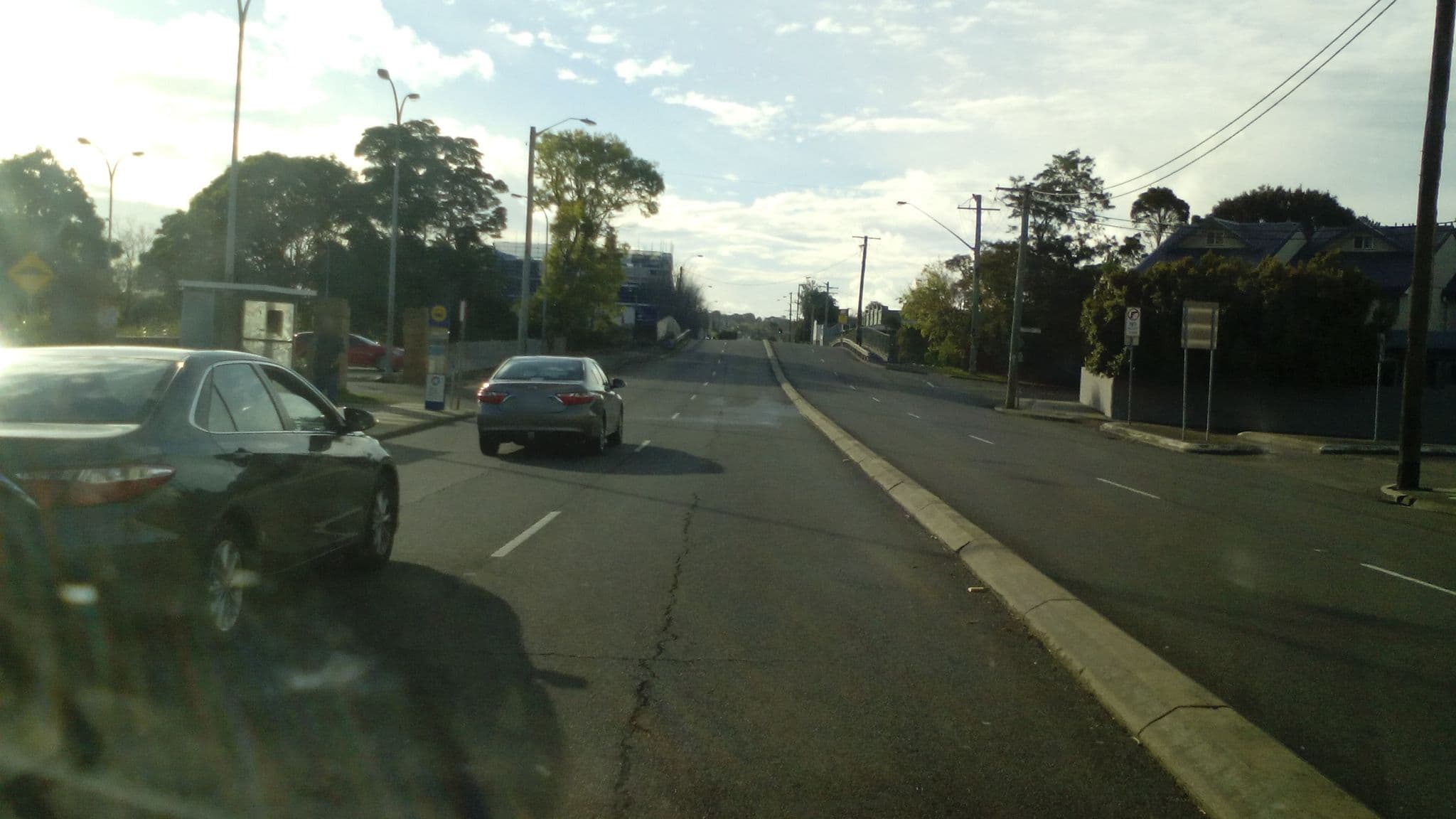 Street view near The Oak Tighes Hill (Royal Oak Hotel), Tighes Hill — © marki (CC BY-SA · Mapillary)