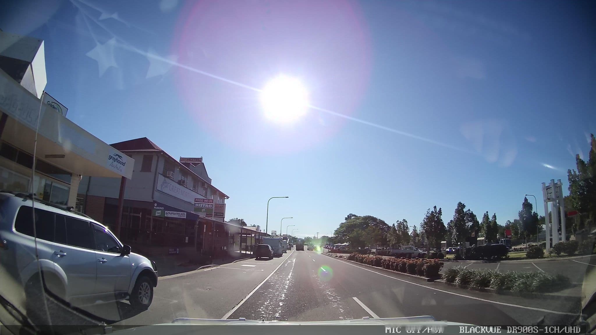 Street view near Highway Hotel, Gin Gin — © jthnz (CC BY-SA · Mapillary)