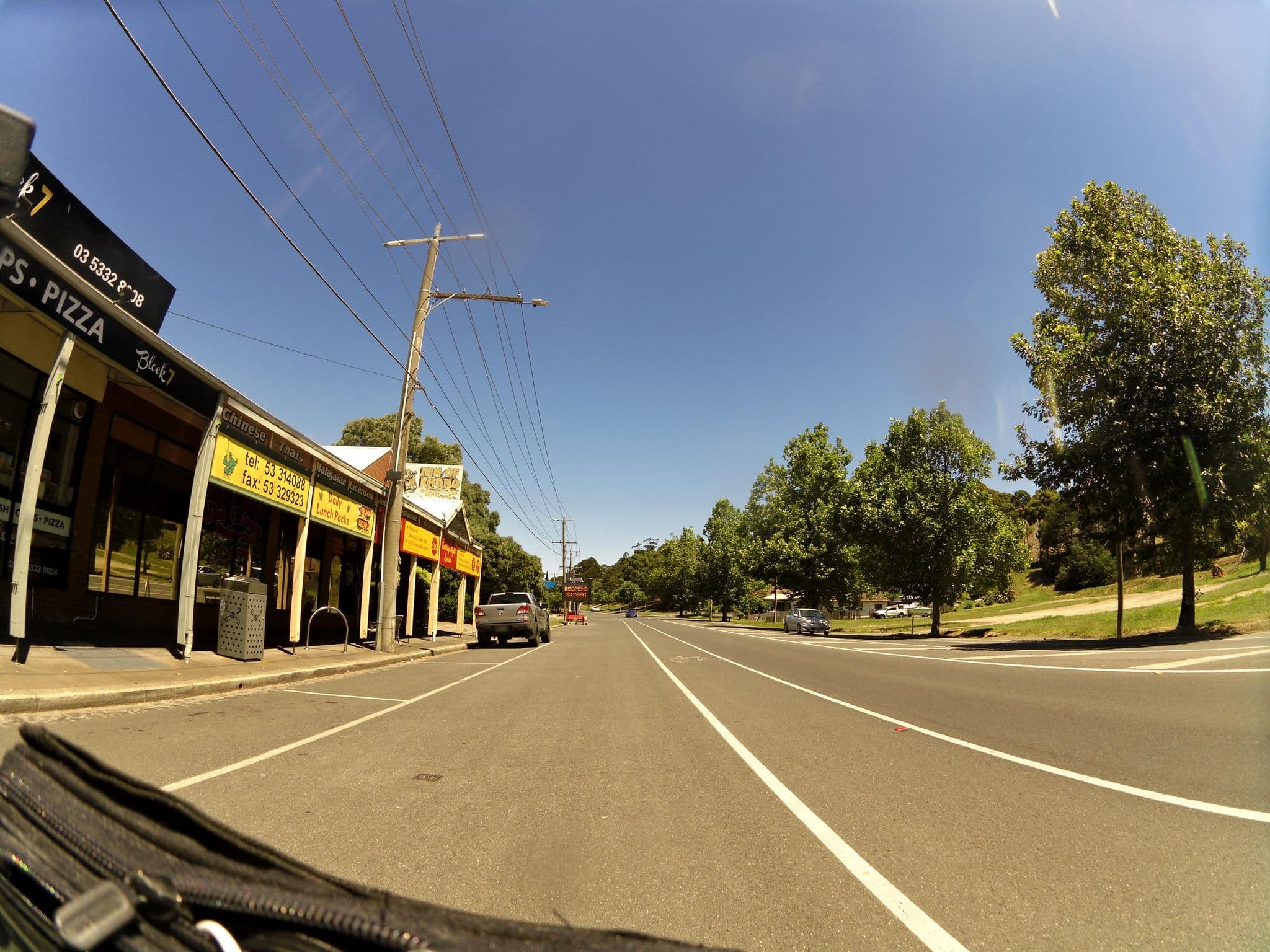 Street view near Inn of Khong (Order Online), Golden Point — © skillsy (CC BY-SA · Mapillary)