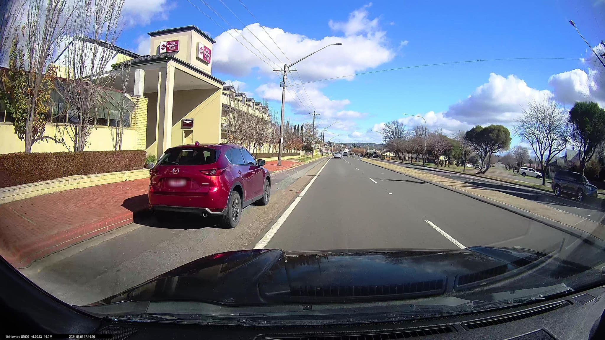 Street view near Best Western Plus Goulburn, Goulburn — © maxim752 (CC BY-SA · Mapillary)