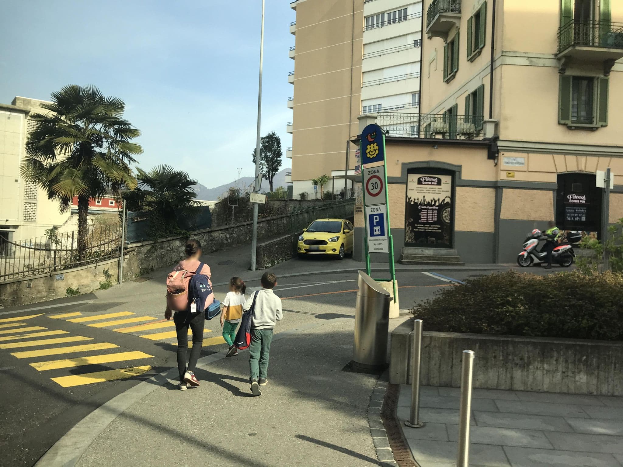 Street view near B5 Boutique Hotel Lugano, Massagno — © miguel_andrade (CC BY-SA · Mapillary)