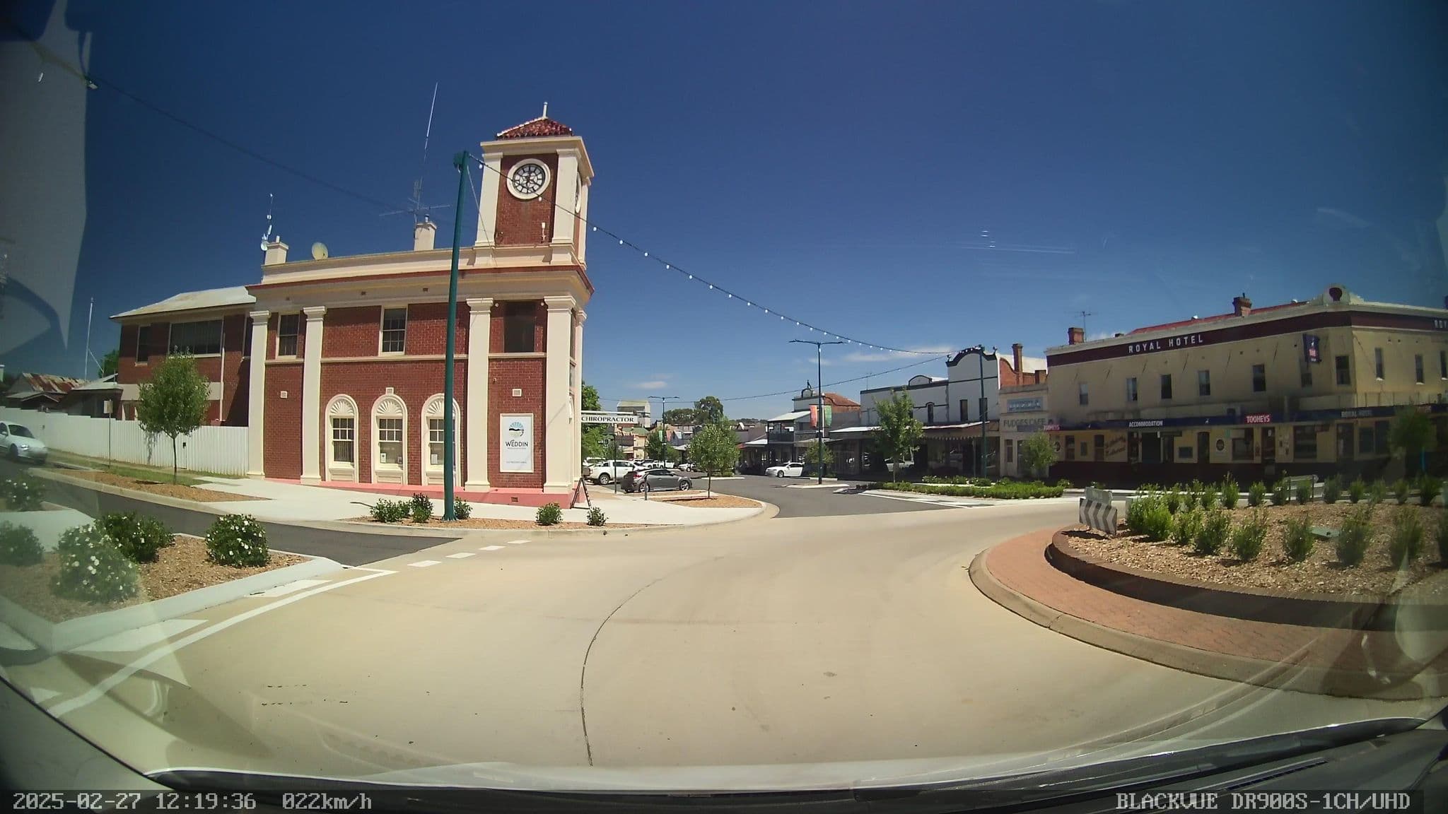 Street view near Grenfell Royal Hotel, Grenfell — © bob3bob3 (CC BY-SA · Mapillary)