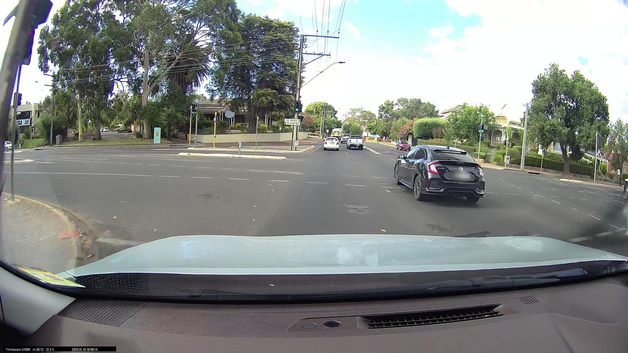 Street view near Samson hotel, Kent Town — © maxim752 (CC BY-SA · Mapillary)