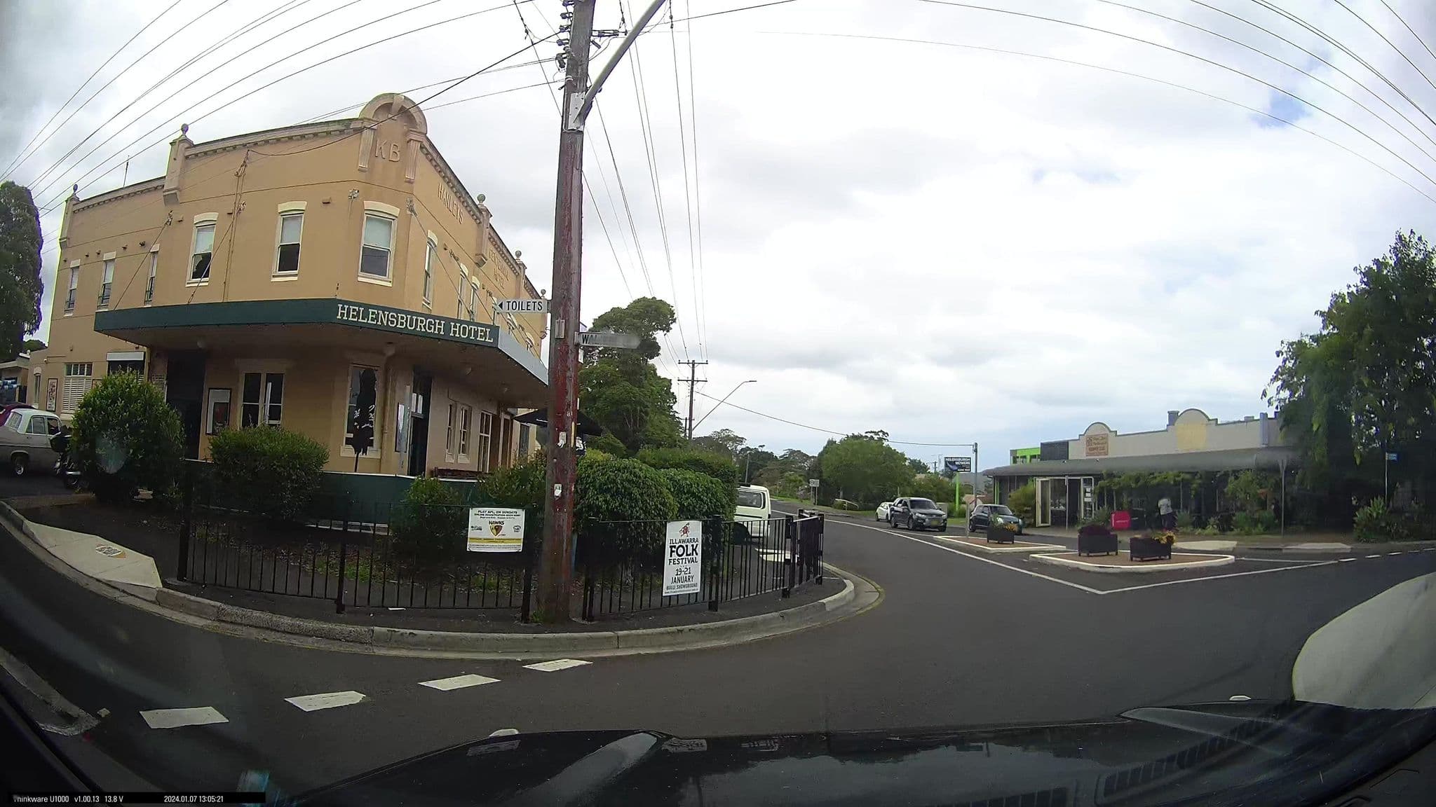 Street view near Centennial Hotel, Helensburgh — © maxim752 (CC BY-SA · Mapillary)