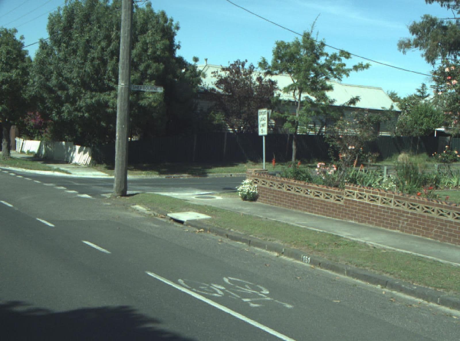 Street view near Nice and comfy home in Geelong - Entire Place, Manifold Heights — © cogg (CC BY-SA · Mapillary)