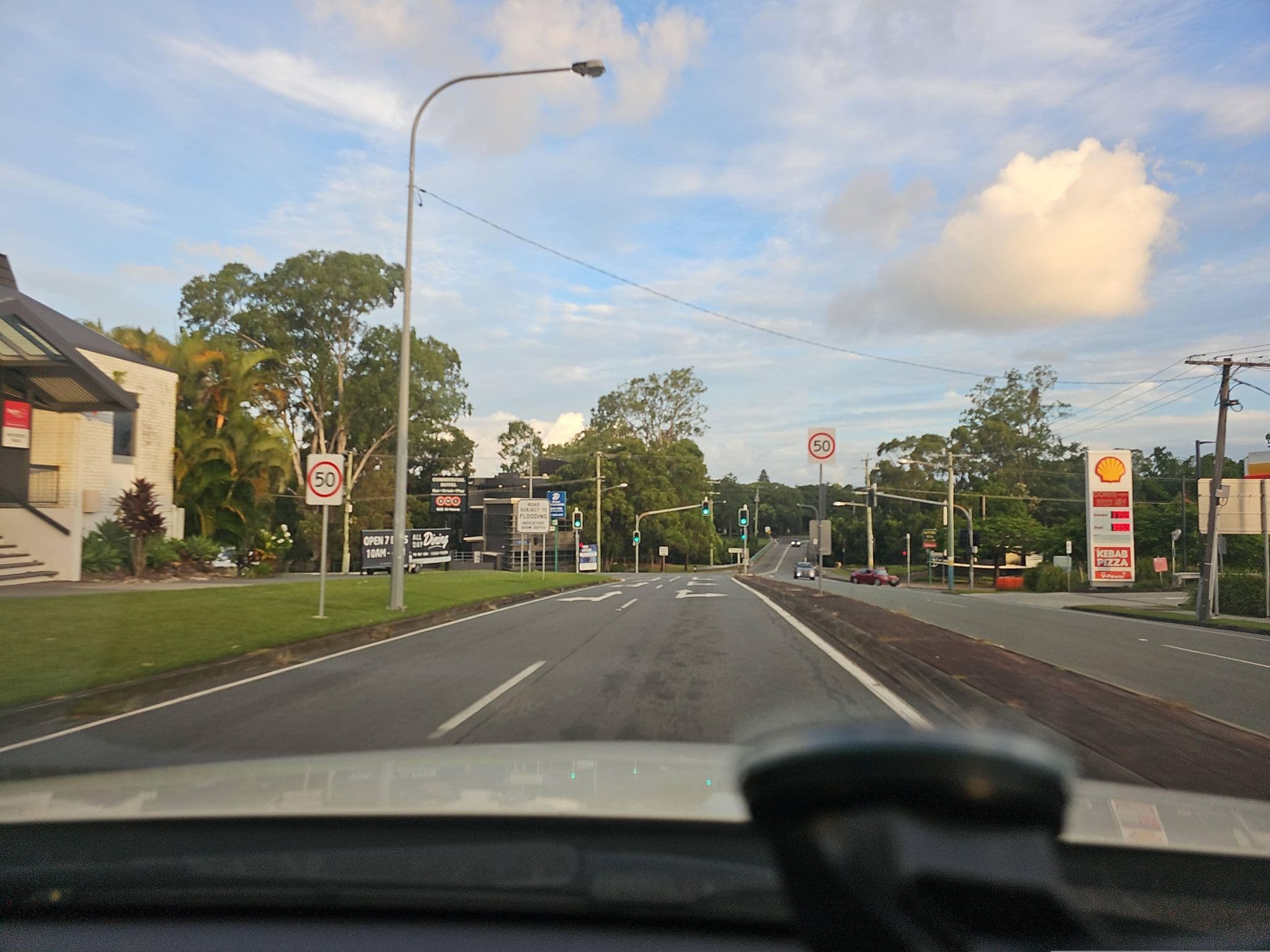 Street view near Commercial Hotel, Nerang — © Mooksey (CC BY-SA · Mapillary)