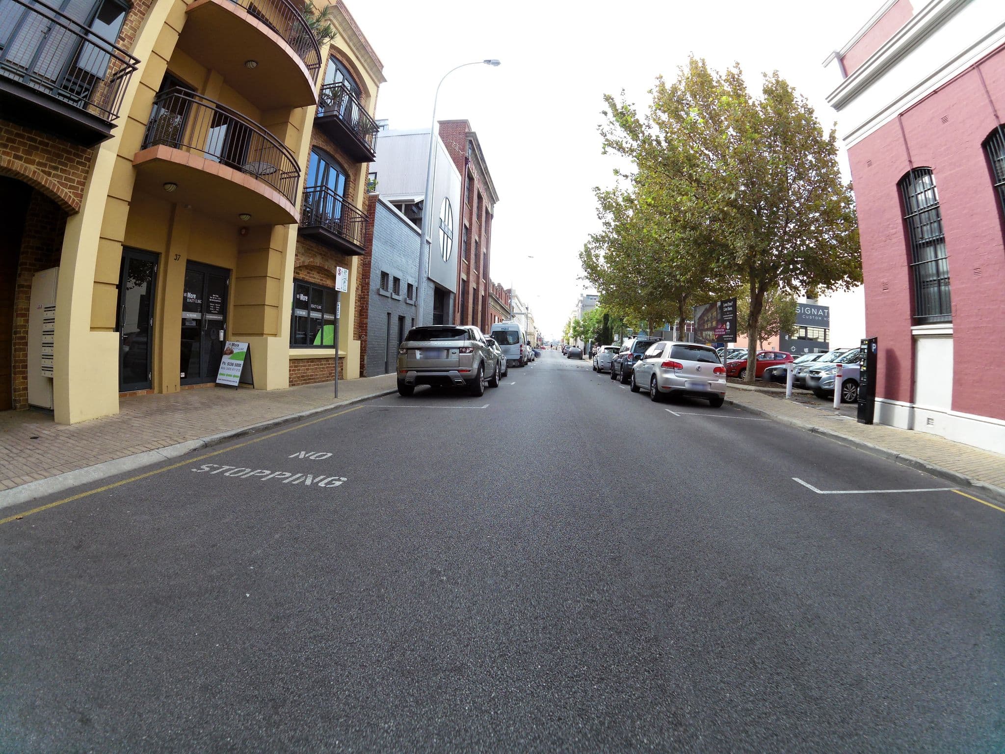 Street view near The Jarrah Loft, Fremantle — © kimbalc (CC BY-SA · Mapillary)
