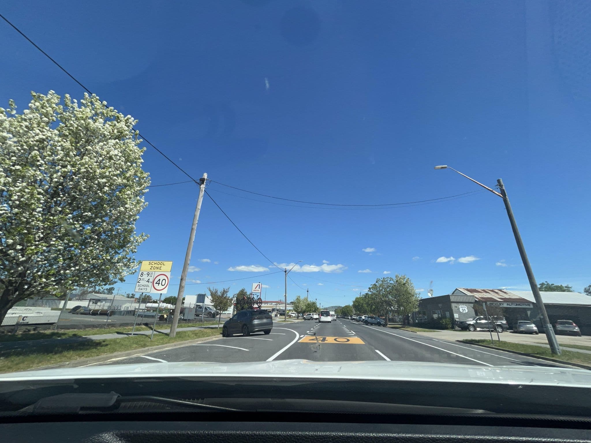 Street view near Holbrook Skye Motel, Holbrook — © warrandyte (CC BY-SA · Mapillary)