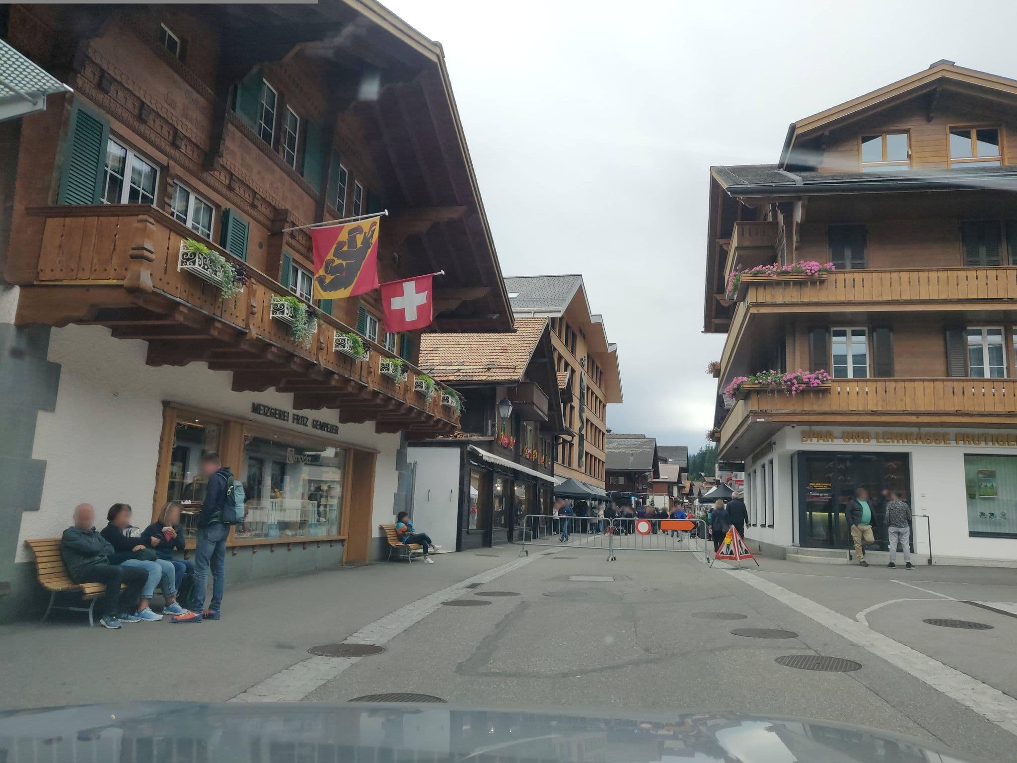 Street view near Bären, Adelboden — © Yha1 (CC BY-SA · Mapillary)