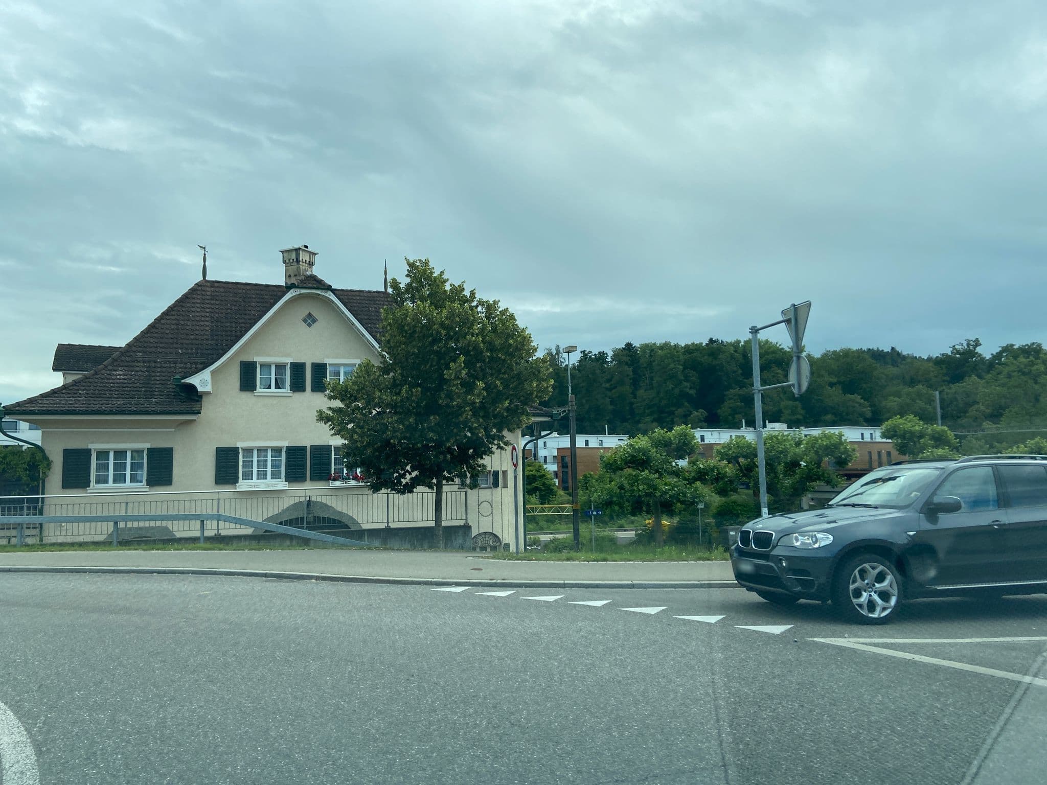 Street view near Linde, Aadorf — © u001 (CC BY-SA · Mapillary)