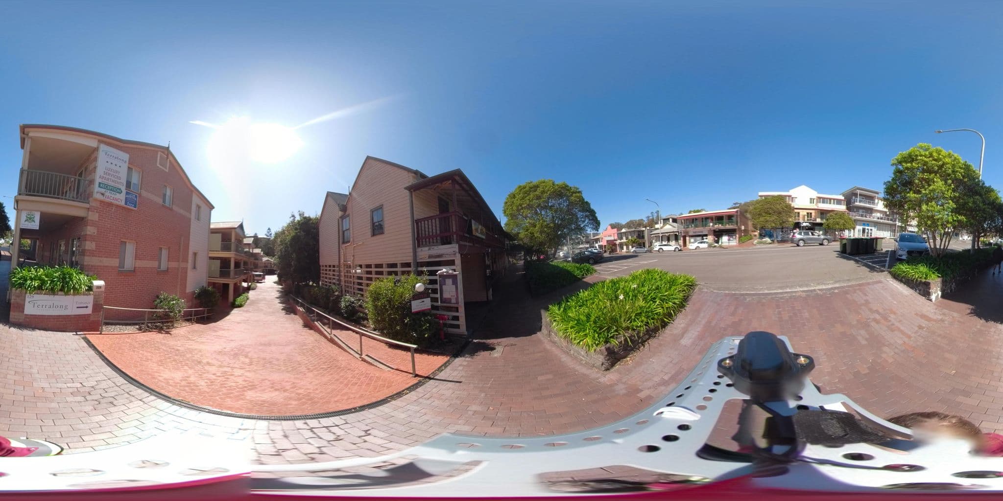 Street view near Terralong Terrace Apartments, Kiama — © radiotrefoil (CC BY-SA · Mapillary)