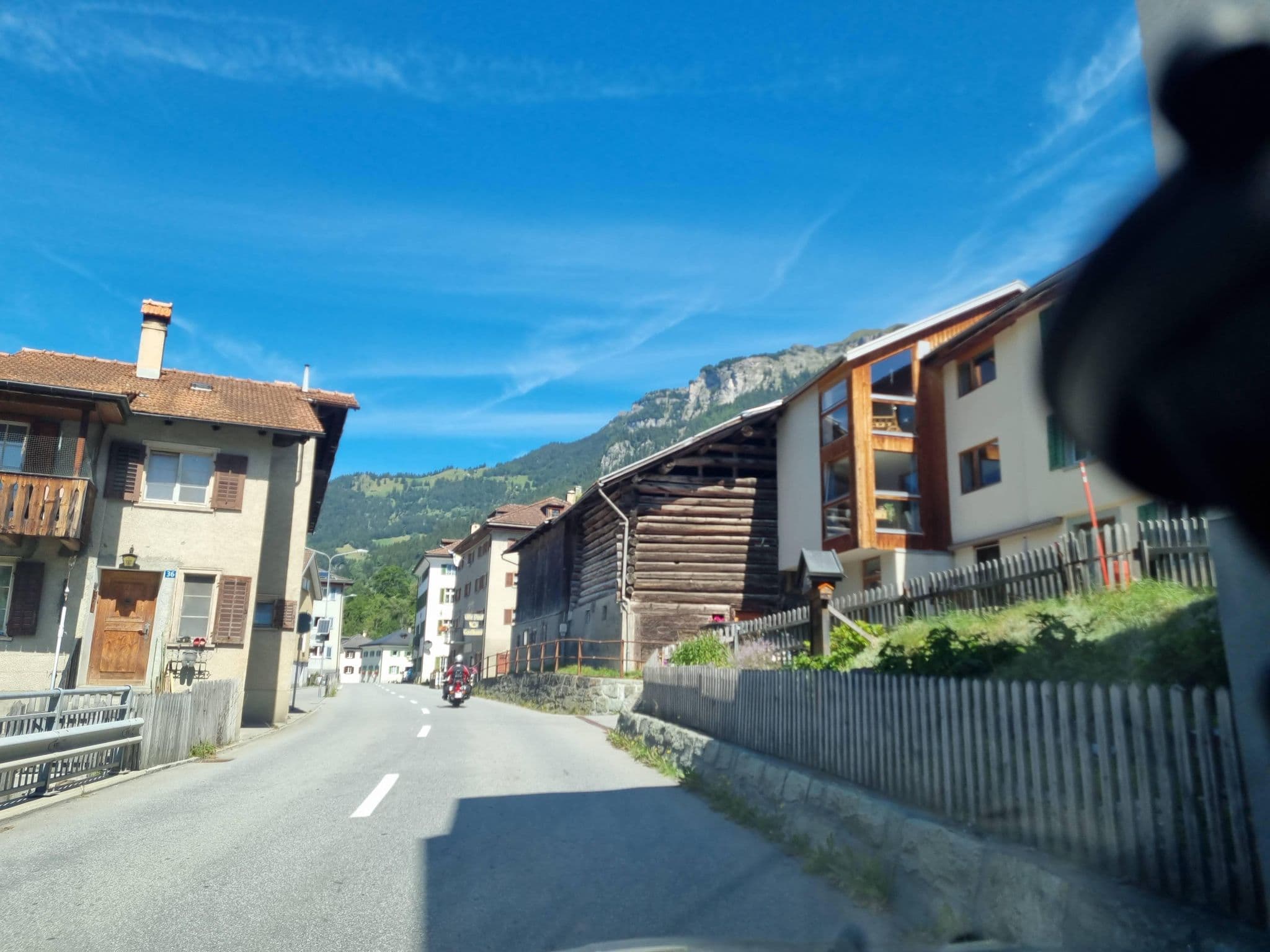 Street view near Juan Jion, Thusis — © dsmm (CC BY-SA · Mapillary)