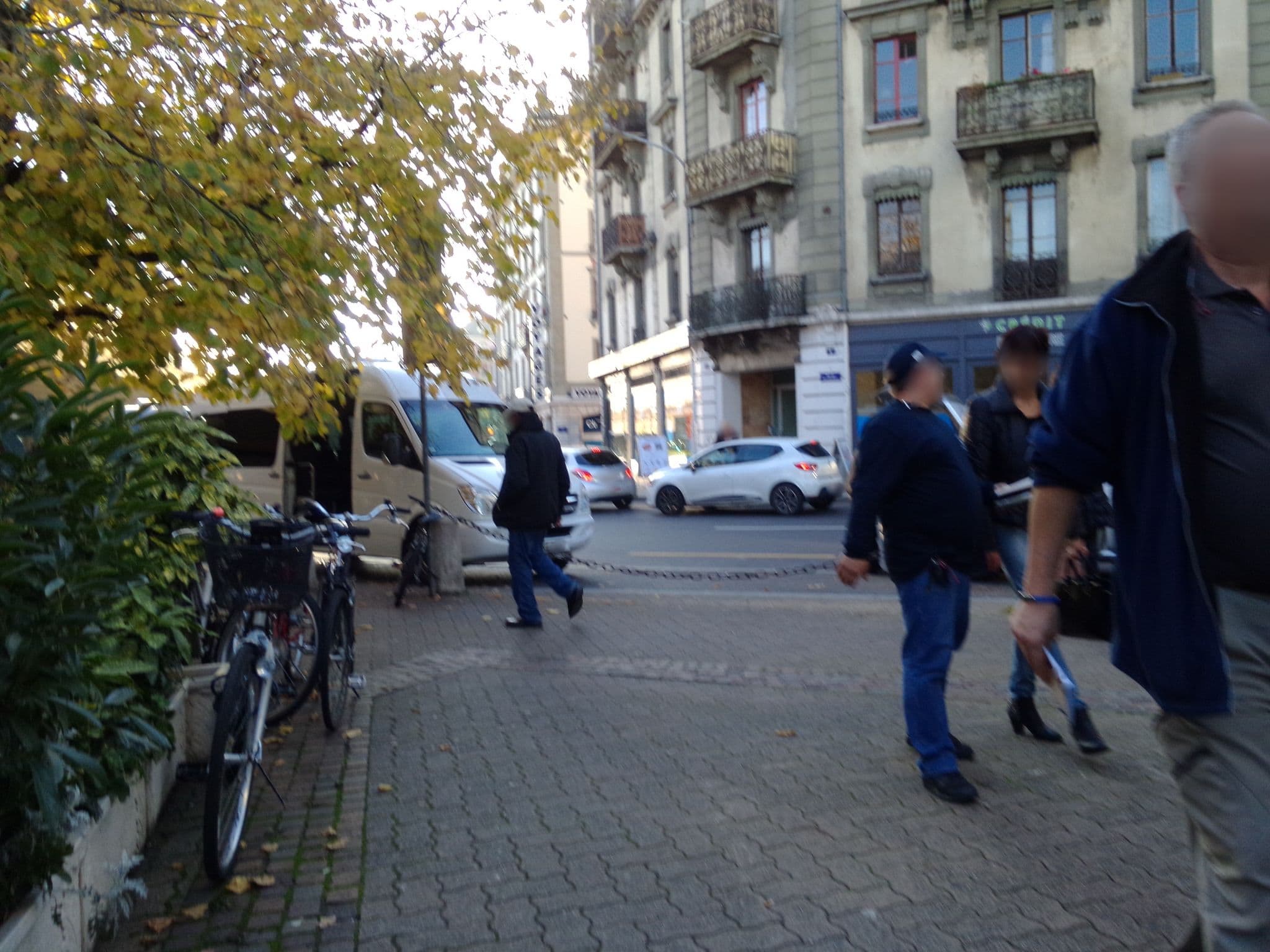 Street view near Le Montbrillant, Geneva — © map1 (CC BY-SA · Mapillary)