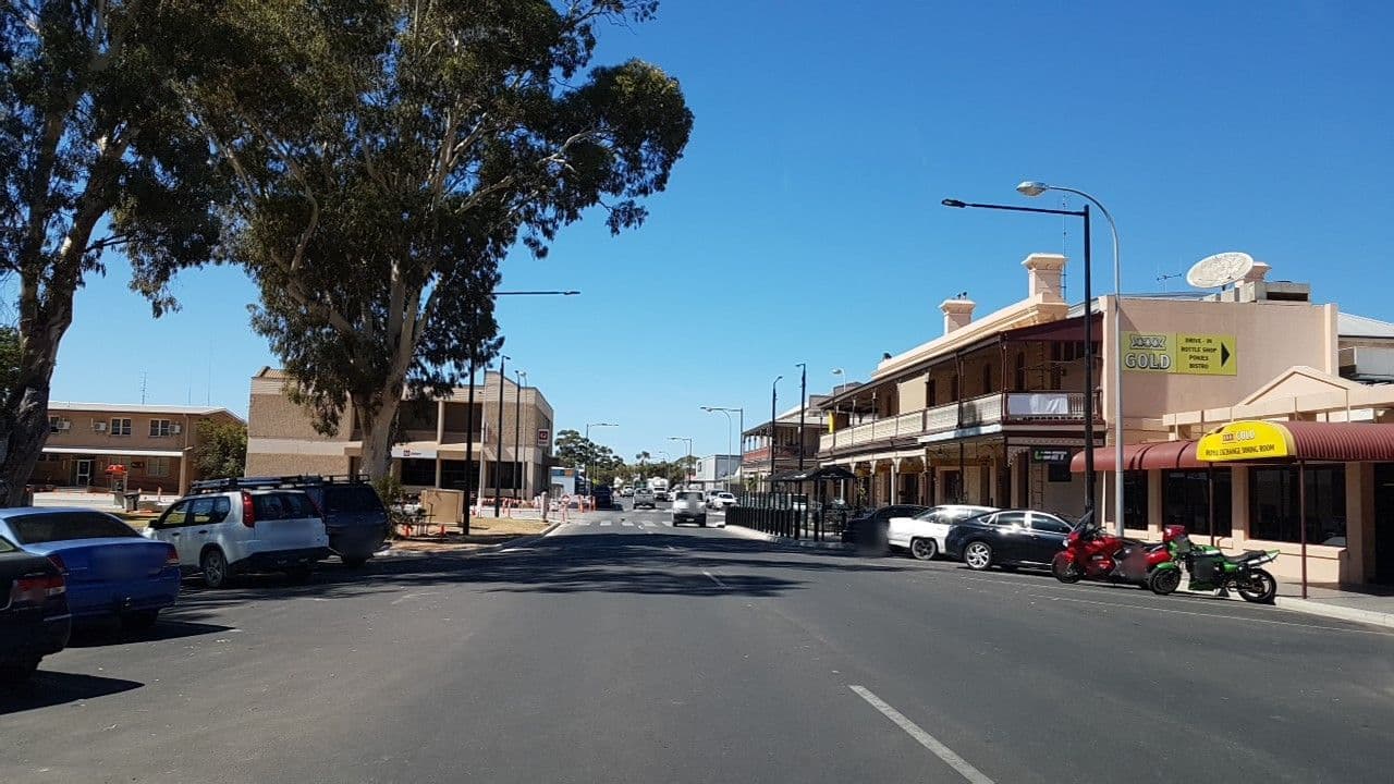 Street view near UBET (TAB), Kadina — © didz (CC BY-SA · Mapillary)