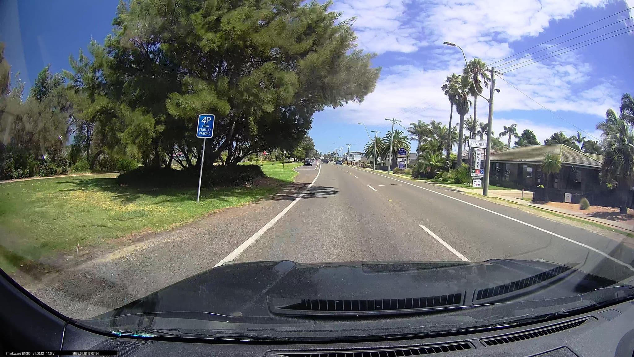 Street view near Coastal Waters Motor Inn, Lakes Entrance — © maxim752 (CC BY-SA · Mapillary)