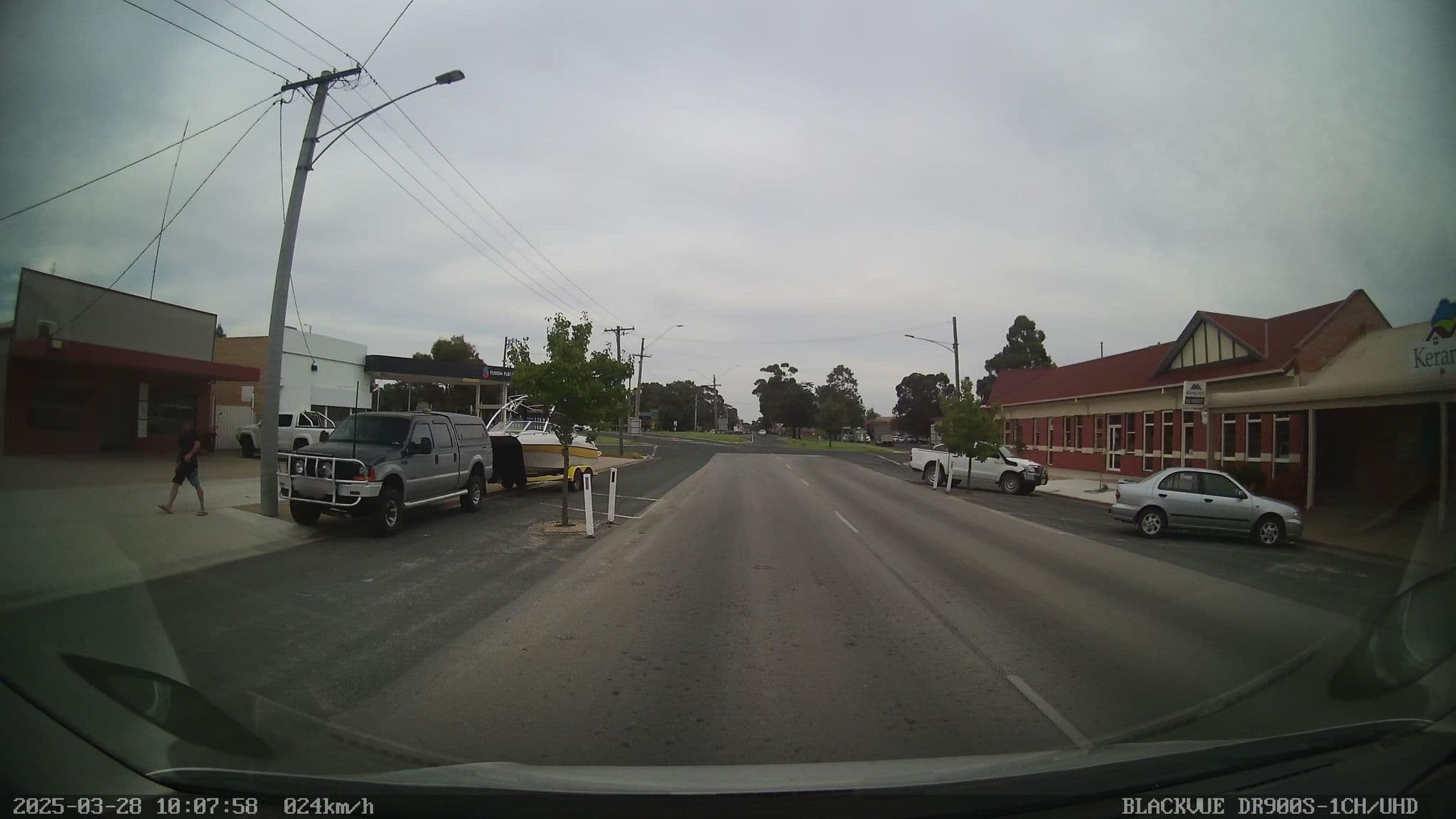 Street view near Kerang Indian restaurant & Motel, Kerang — © bob3bob3 (CC BY-SA · Mapillary)