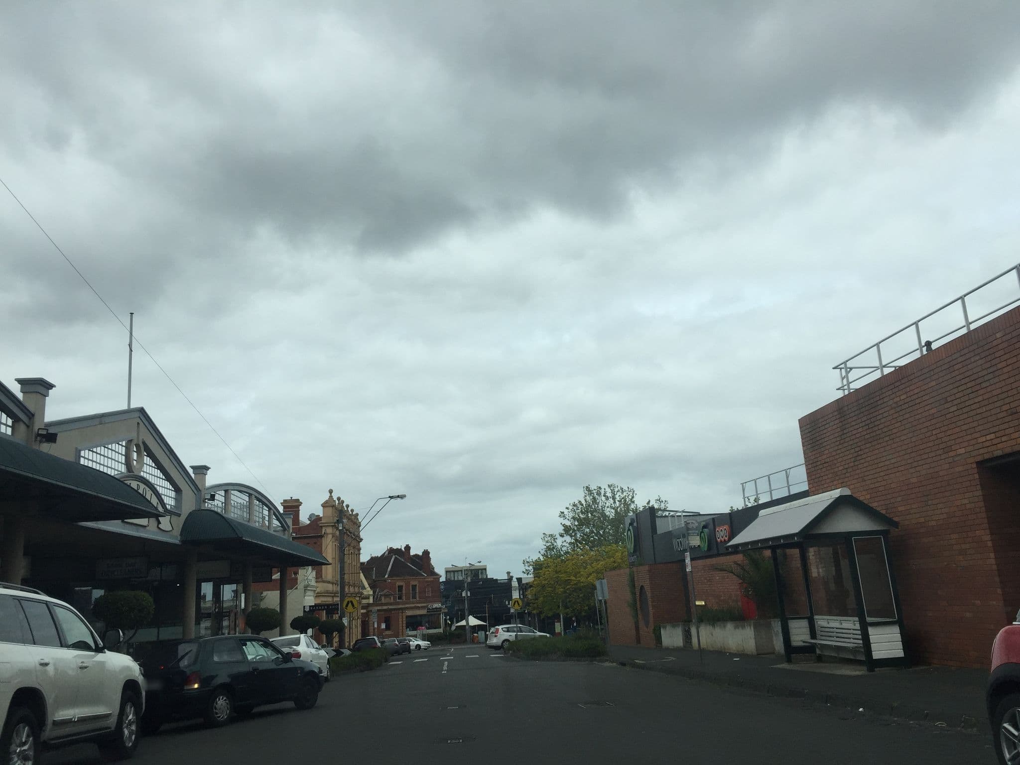 Street view near MainStay Suites Kew, Kew — © ayk (CC BY-SA · Mapillary)