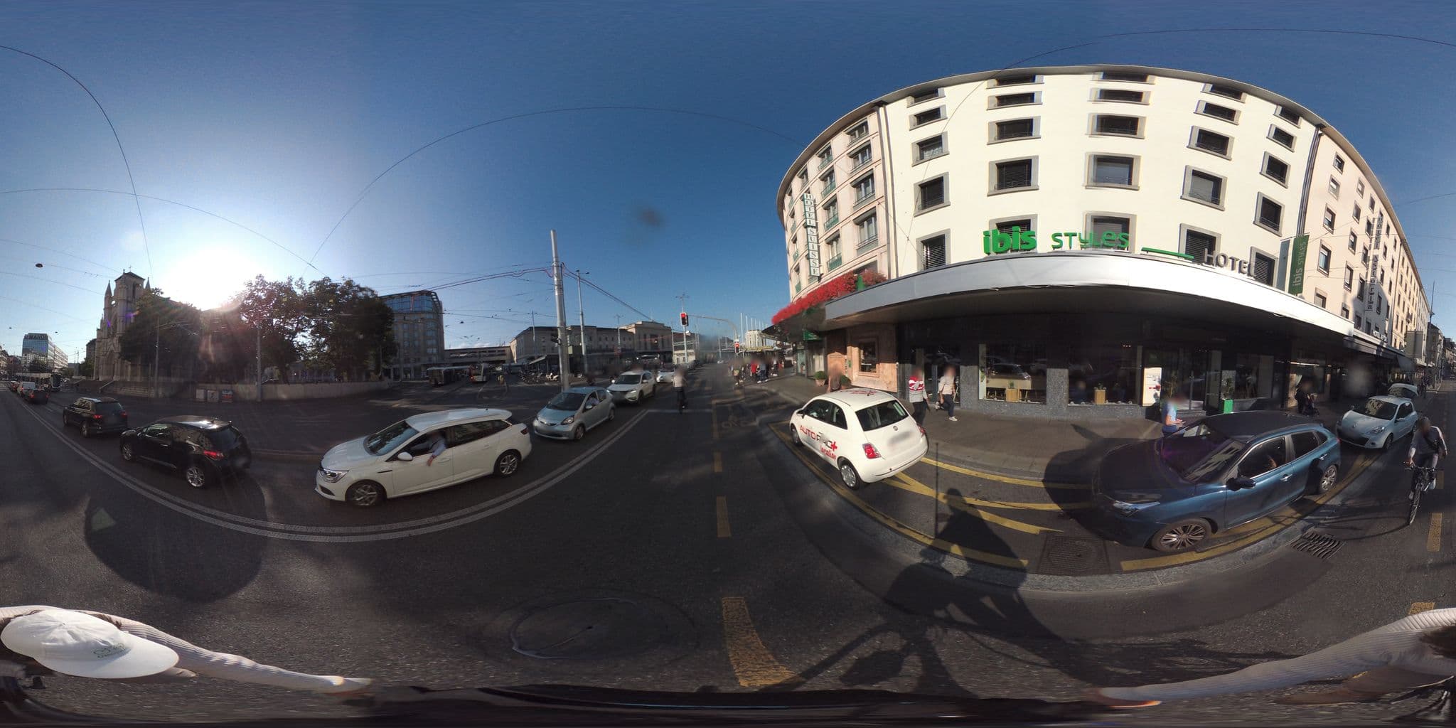 Street view near VisionApartments Hôtel Gare, Geneva — © geovelo (CC BY-SA · Mapillary)