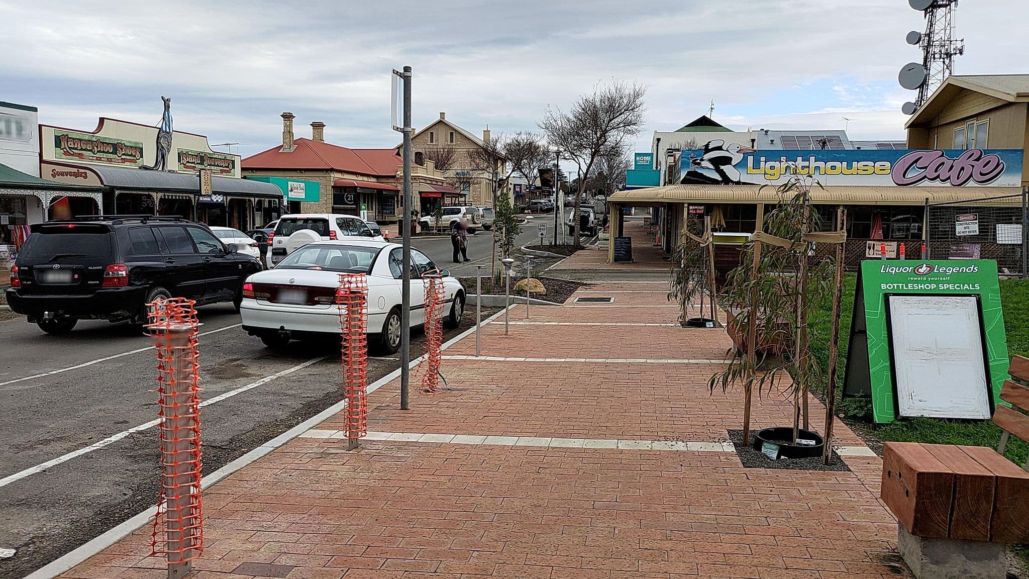 Street view near Queenscliffe Family Hotel, Kingscote — © aceini (CC BY-SA · Mapillary)