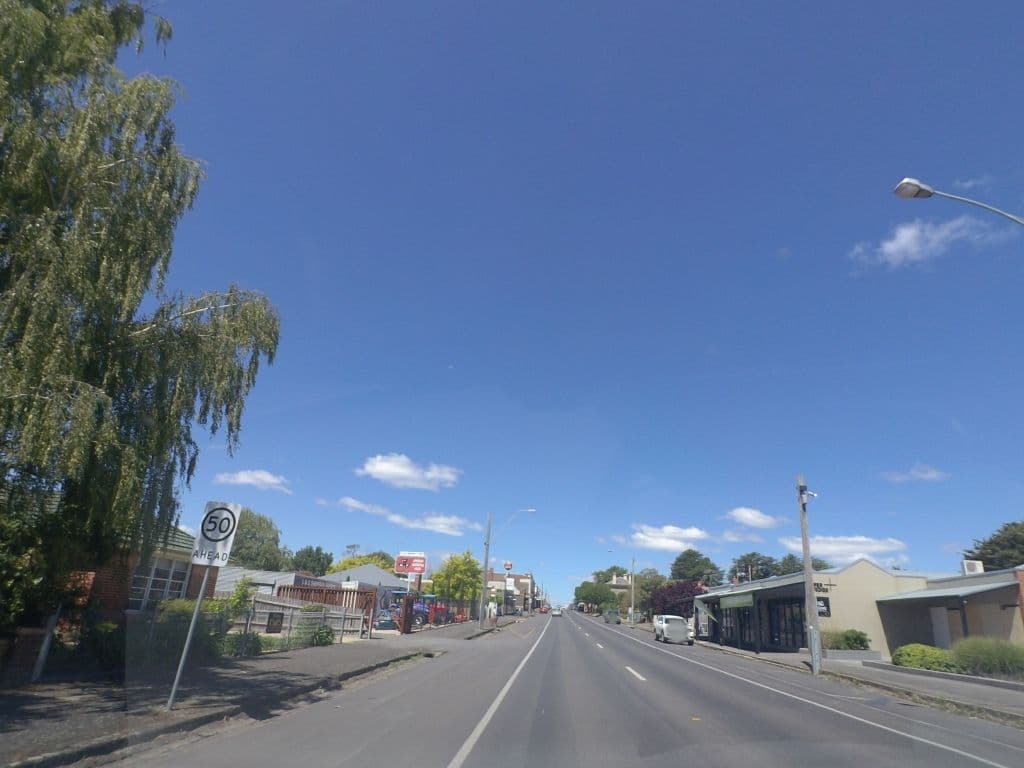 Street view near Goldies on Piper Kyneton, Kyneton — © mander (CC BY-SA · Mapillary)