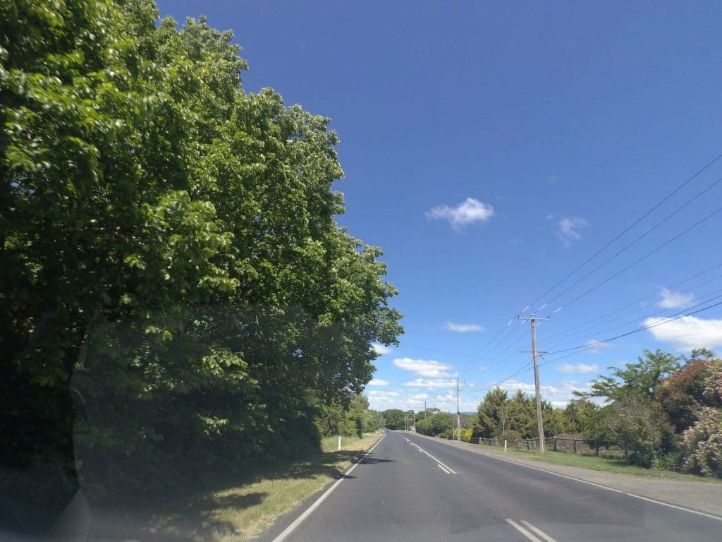 Street view near St Agnes by Prunella (Saint Agnes Homestead), Kyneton — © mander (CC BY-SA · Mapillary)