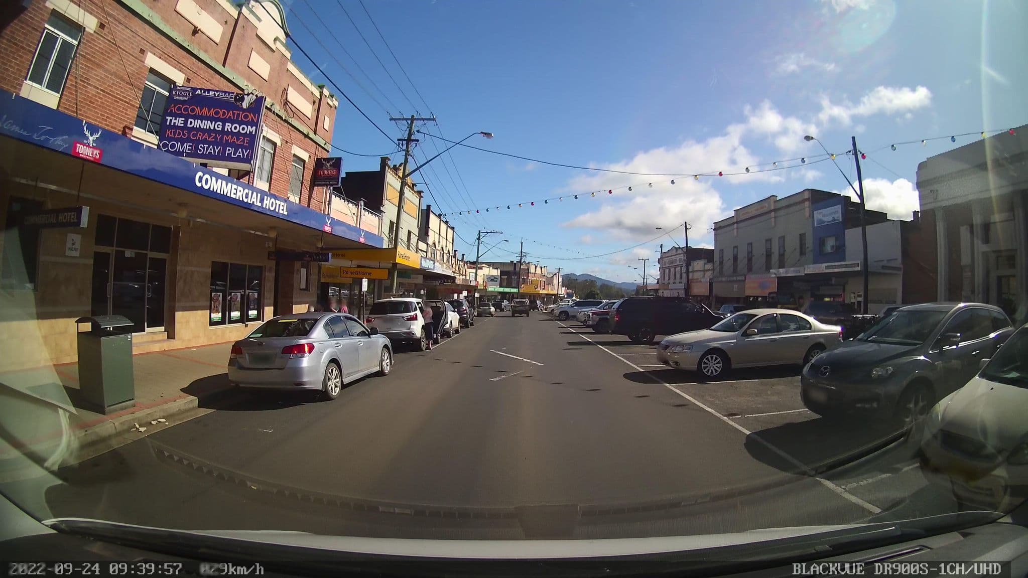 Street view near Commercial Hotel, Kyogle — © bob3bob3 (CC BY-SA · Mapillary)