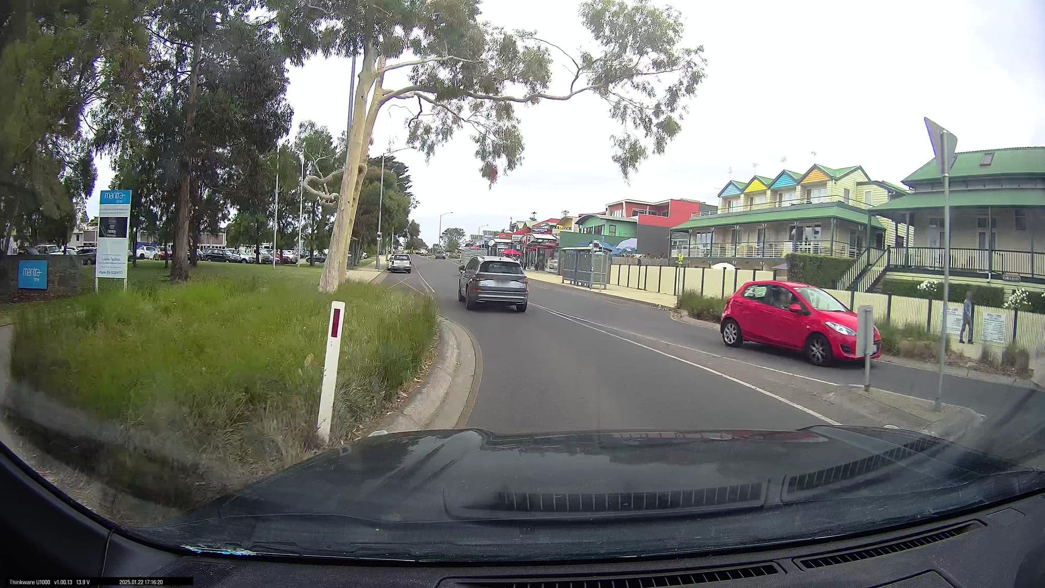 Street view near Cora Lynn Apartment, Lorne — © maxim752 (CC BY-SA · Mapillary)