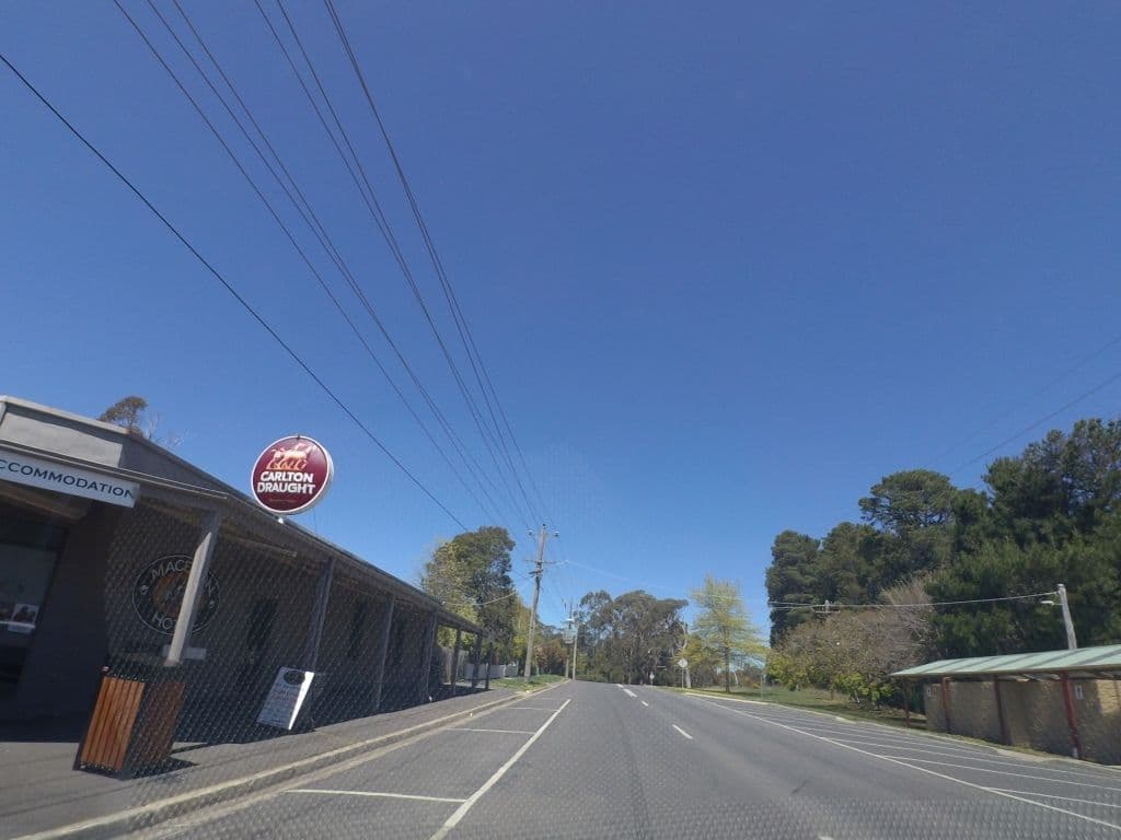 Street view near Macedon Village Hotel, Macedon — © mander (CC BY-SA · Mapillary)