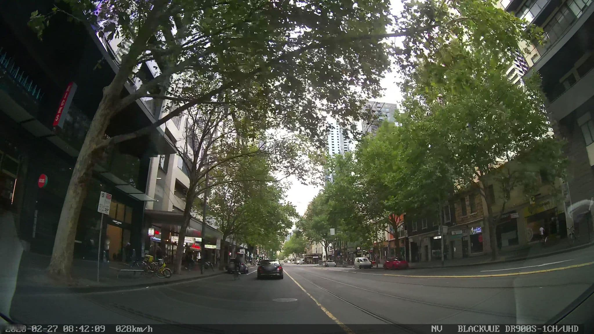 Street view near IFSuites Light House, Melbourne — © eneerhut (CC BY-SA · Mapillary)