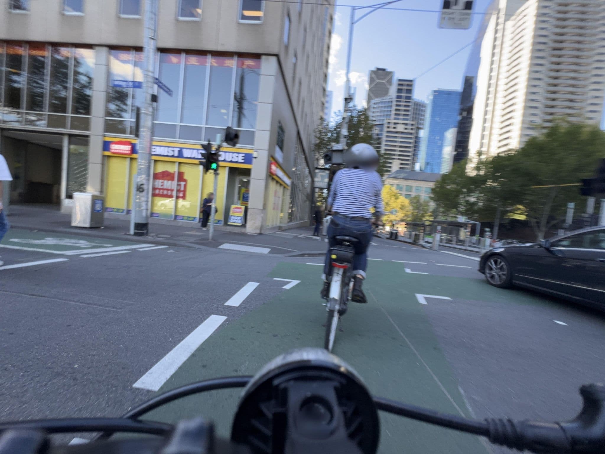 Street view near Oaks Melbourne on William Suites, West Melbourne — © amallama (CC BY-SA · Mapillary)