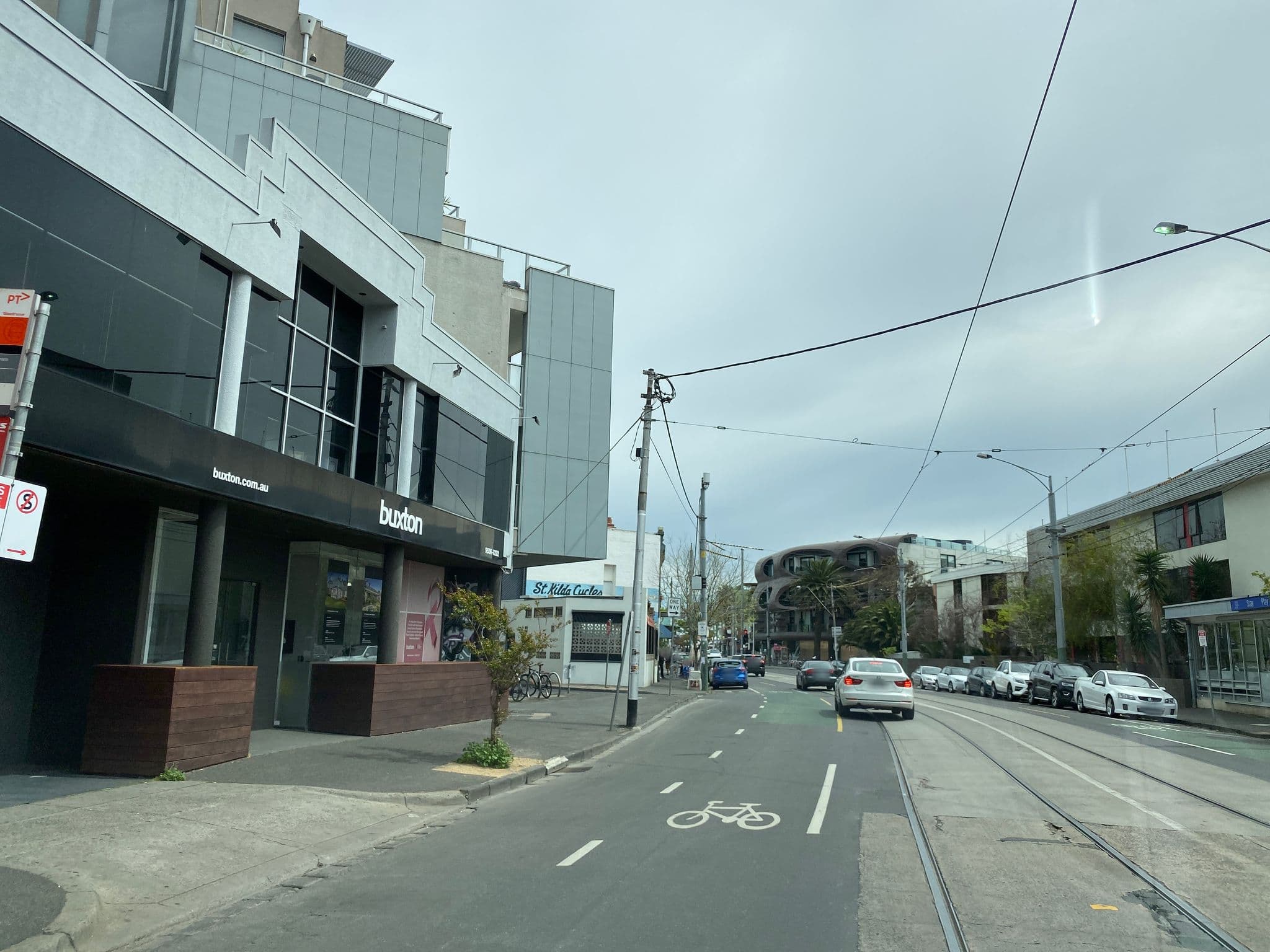 Street view near Nomads St Kilda, Saint Kilda — © benwang886 (CC BY-SA · Mapillary)