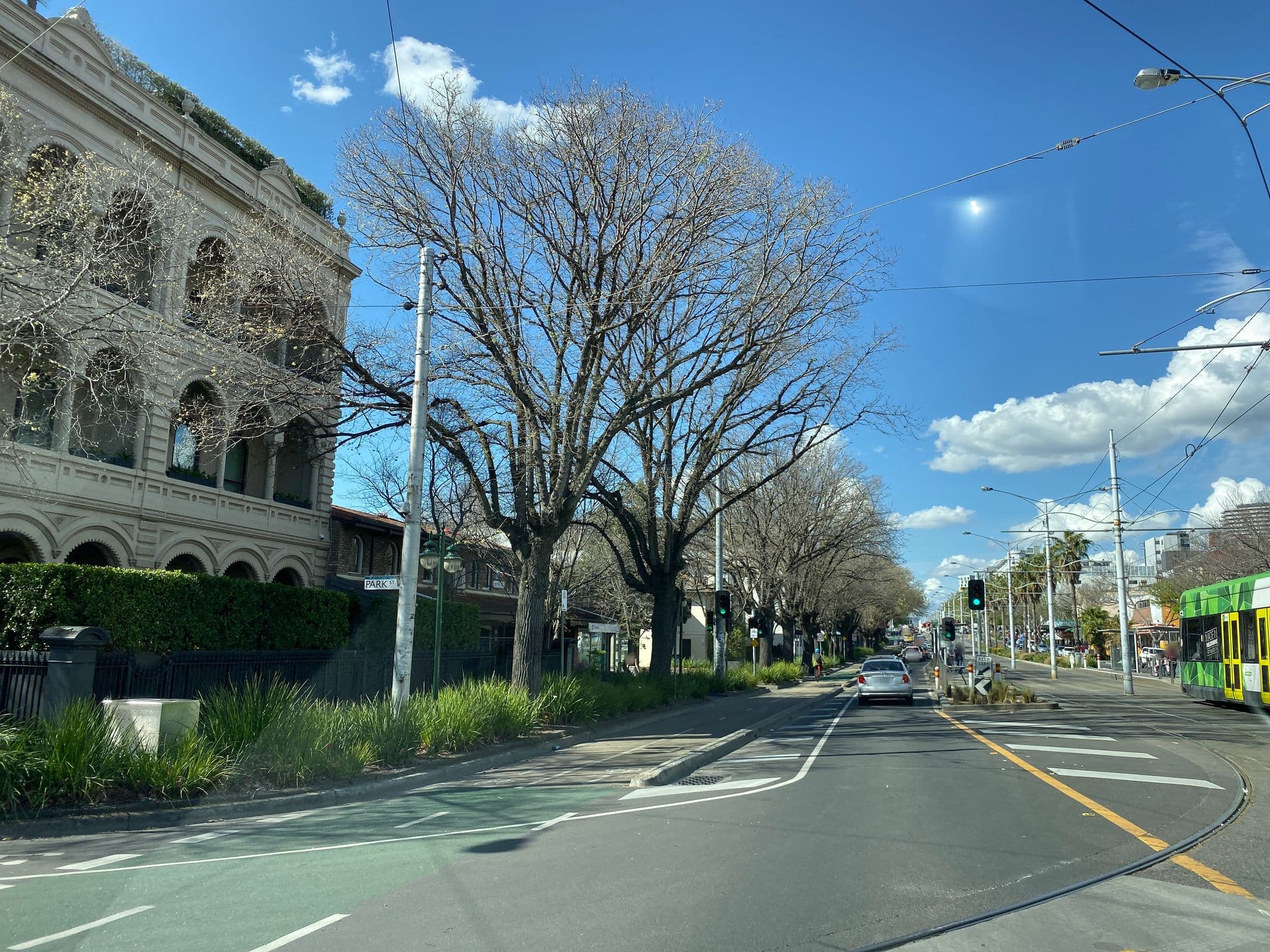 Street view near St. Kilda Accommodation, St Kilda West — © benwang886 (CC BY-SA · Mapillary)
