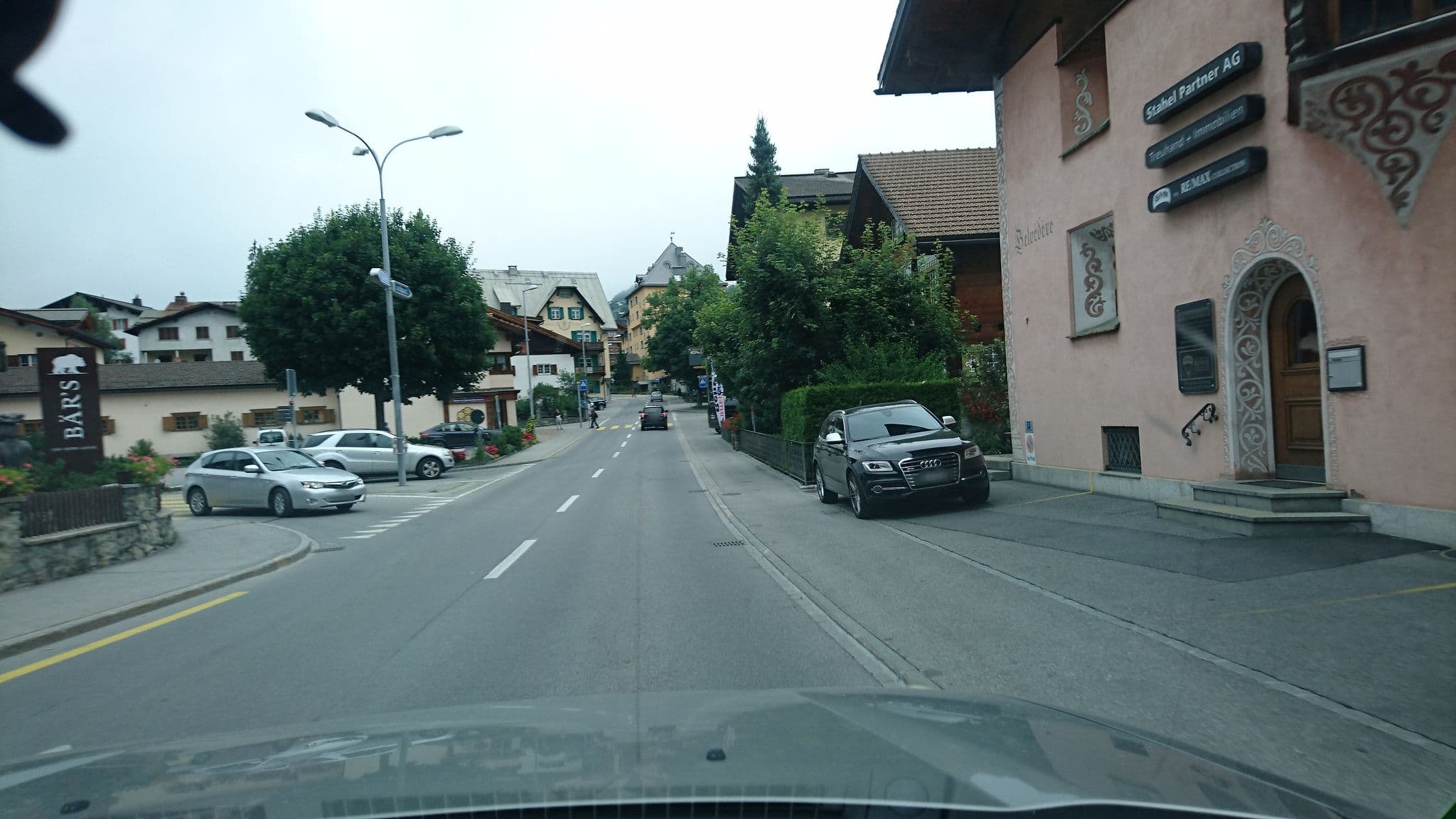 Street view near Piz Buin, Klosters Serneus — © voschix (CC BY-SA · Mapillary)
