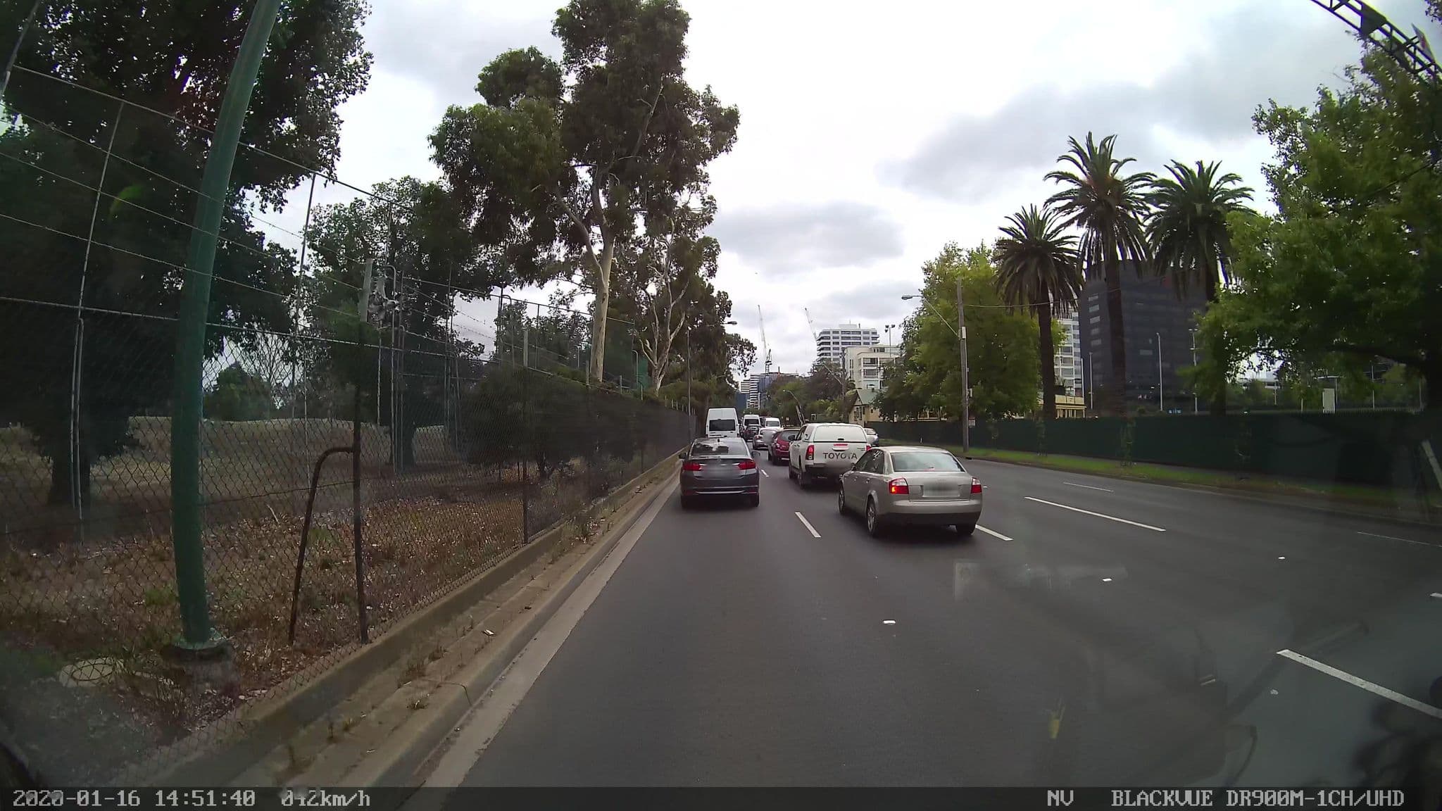 Street view near Stylish Apartment w Pool, Gym Desk - Apartment with Balcony, Middle Park — © scottsarah (CC BY-SA · Mapillary)