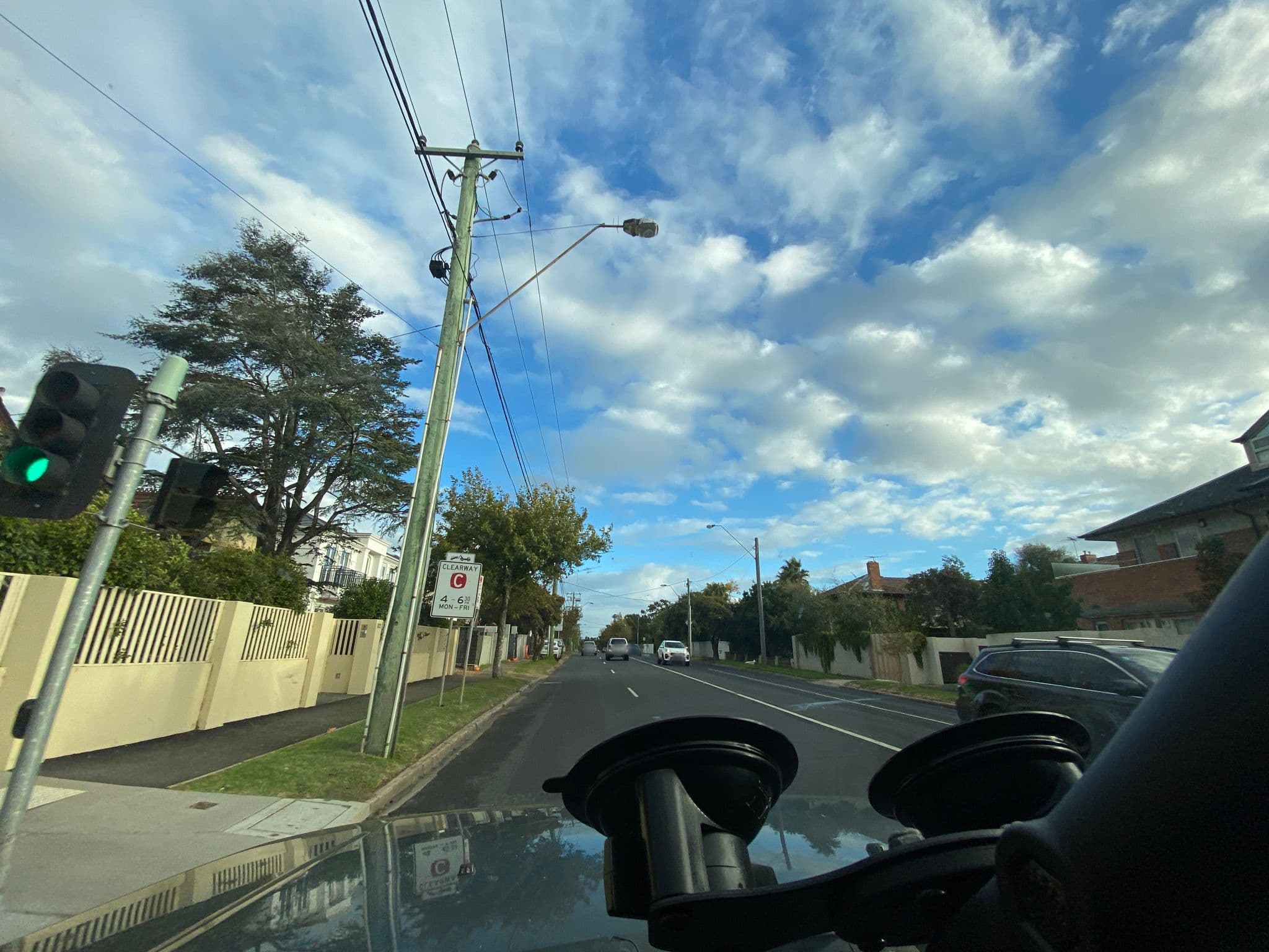 Street view near Espresso Apartments, Brighton — © hakk (CC BY-SA · Mapillary)