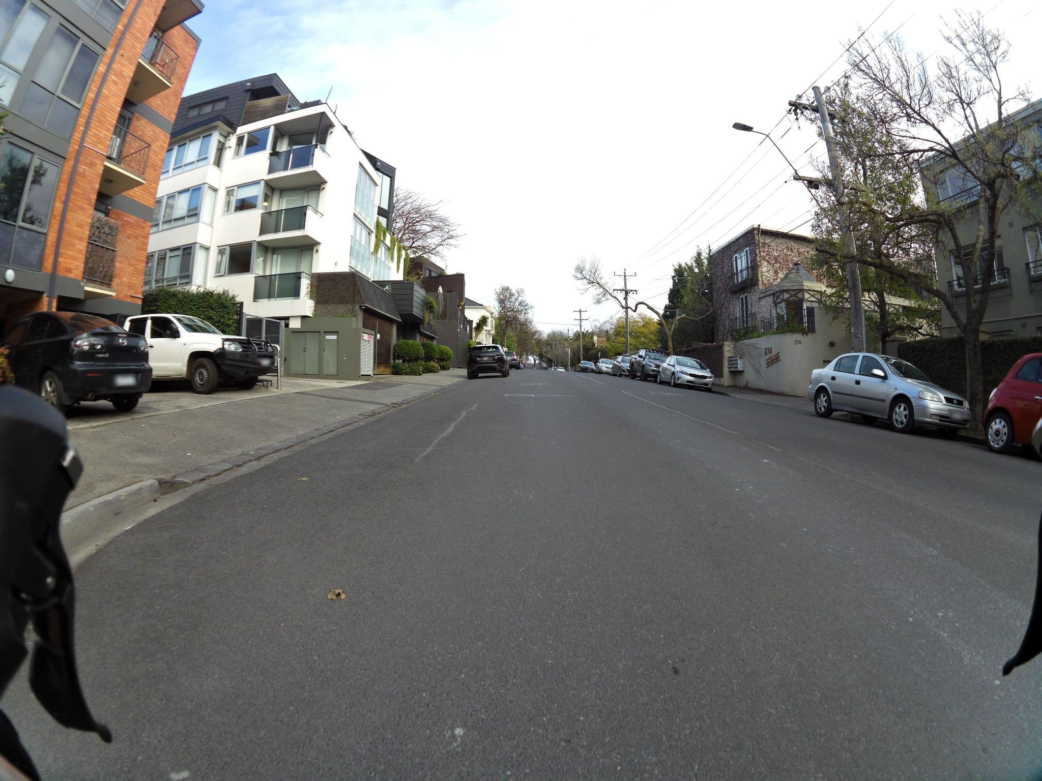 Street view near South Yarra Stays, South Yarra — © skillsy (CC BY-SA · Mapillary)