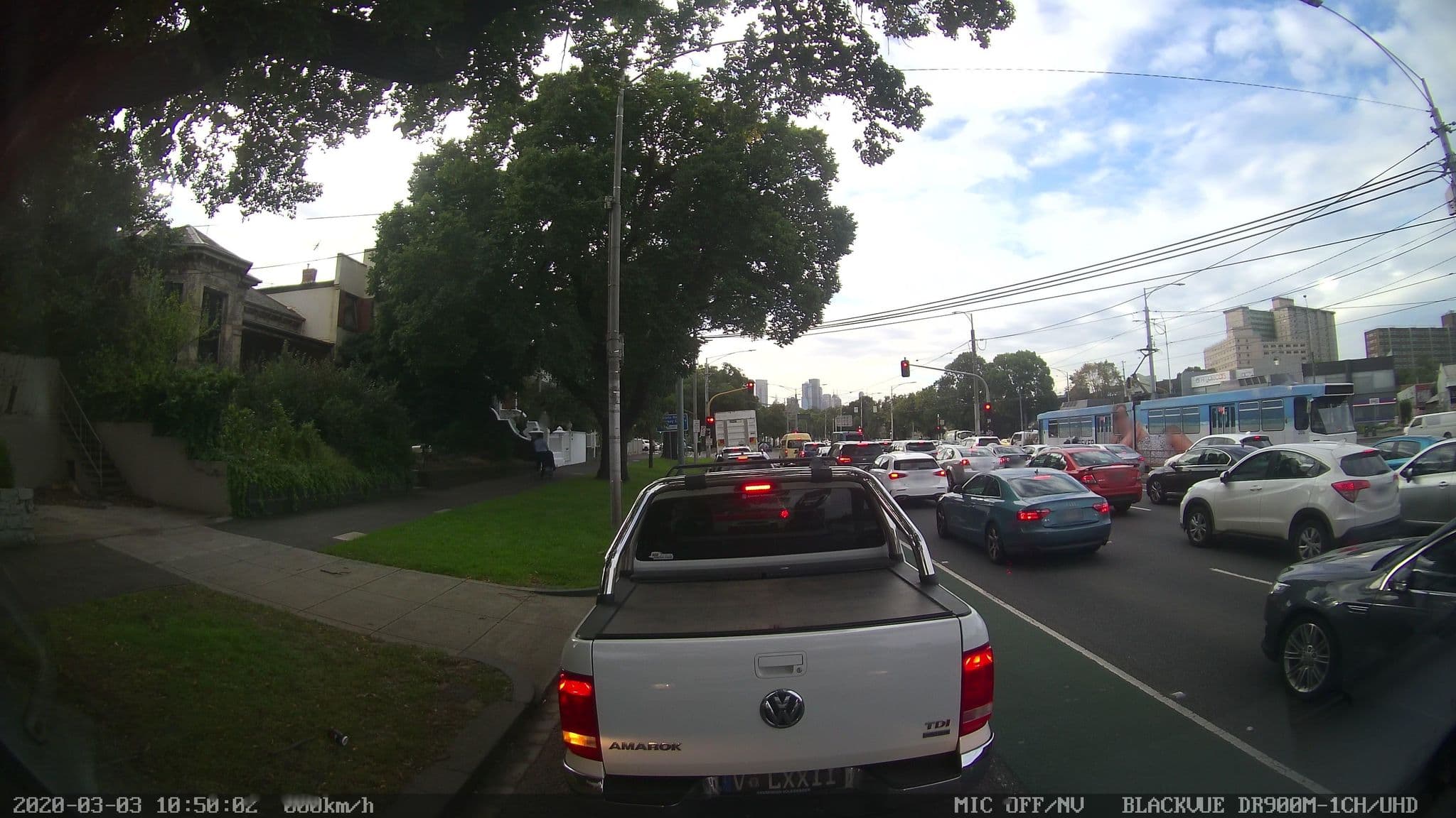 Street view near Park Squire Motor Inn Serviced Apartments - Two-Bedroom Apartment, Parkville — © scottsarah (CC BY-SA · Mapillary)