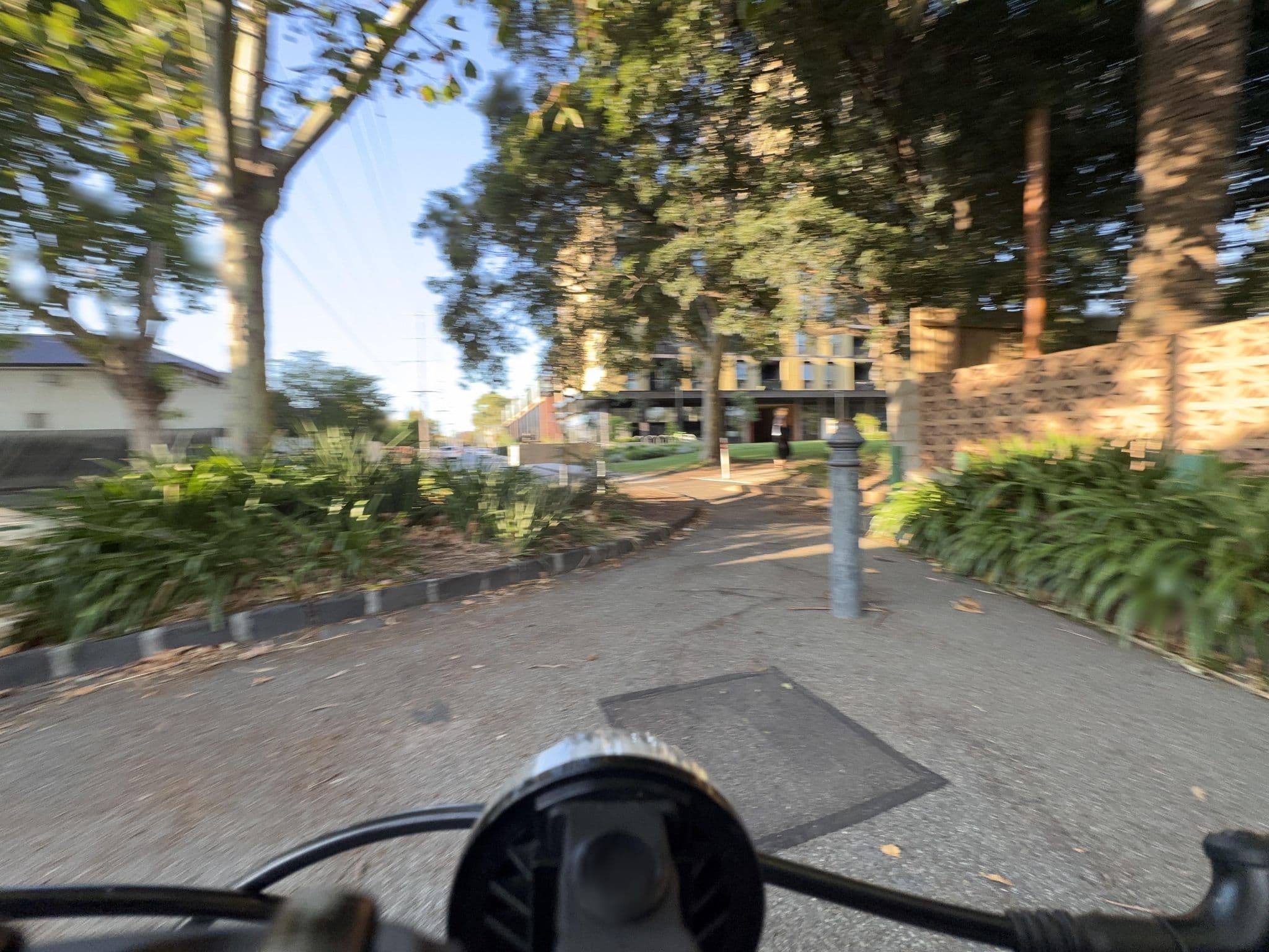Street view near The Flying Duck Hotel, Prahran — © amallama (CC BY-SA · Mapillary)